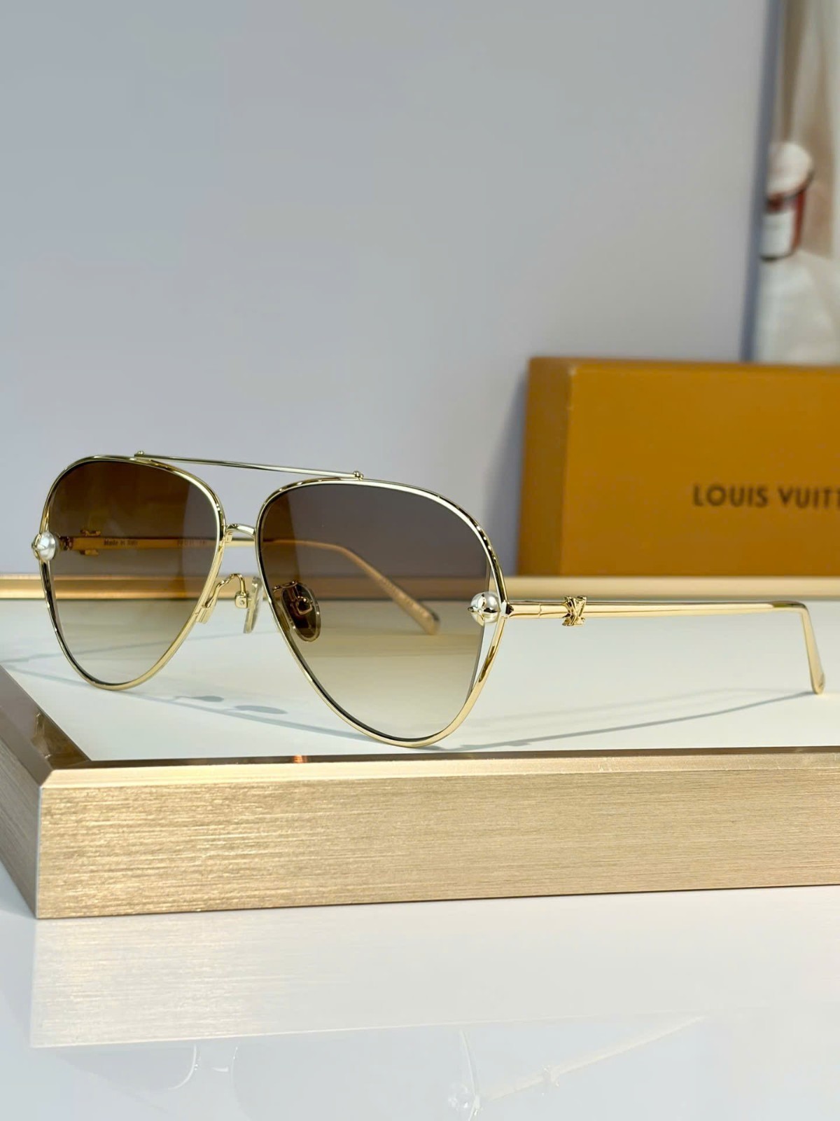 NEW SUNGLASSES LV MODEL：Z2995U SIZE：59口11-140