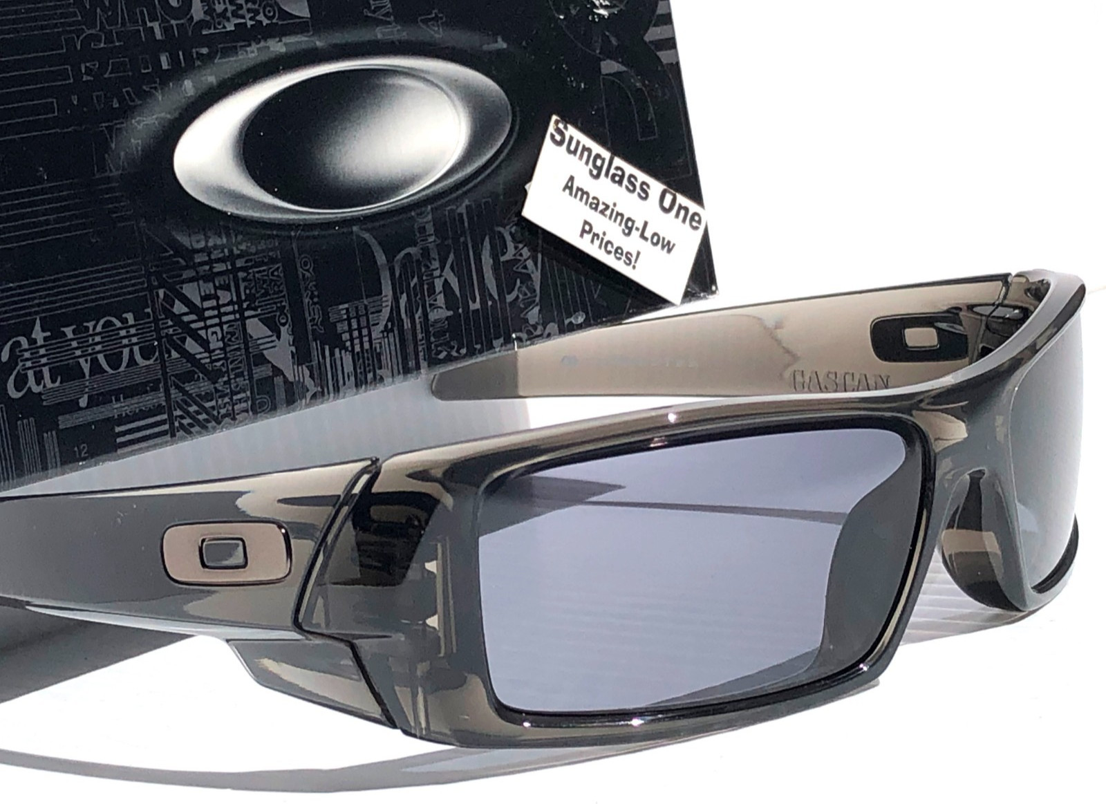 NEW Oakley GASCAN Grey Smoke Frame Grey Lens Sunglass 9014-E2