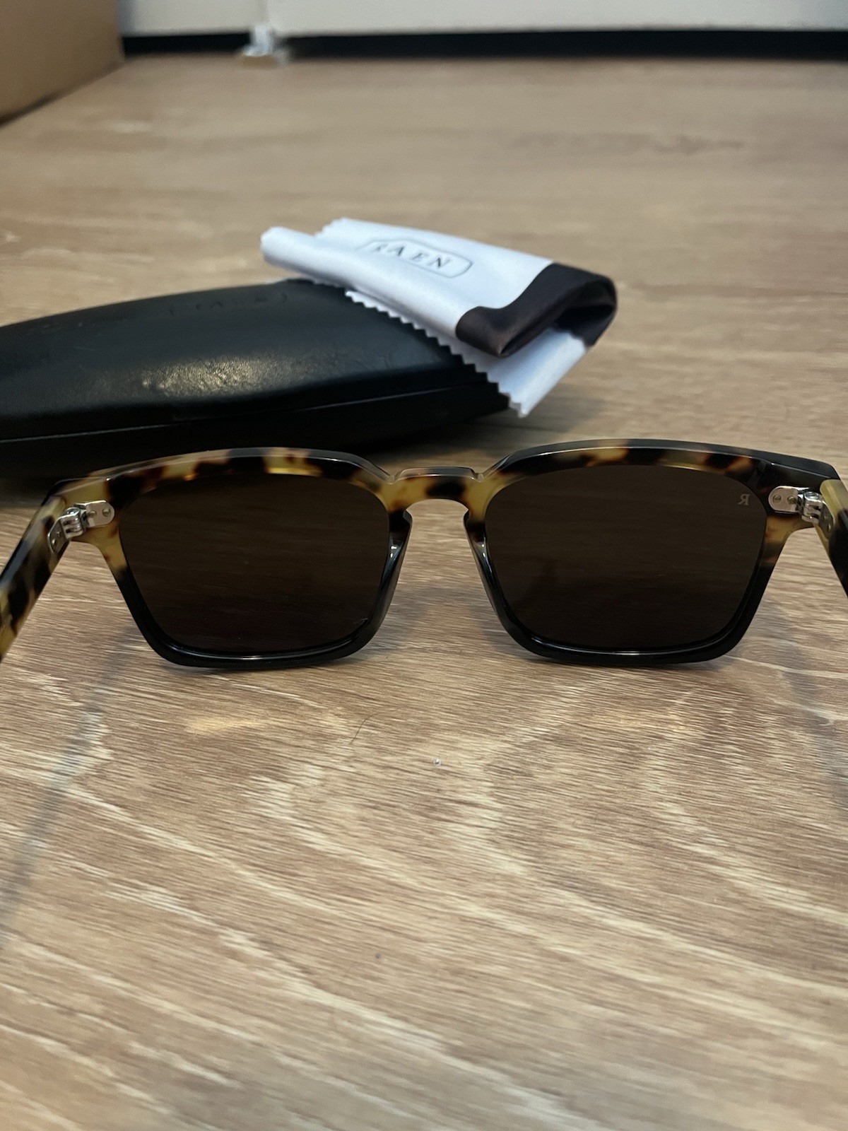 RAEN Adin Square Sunglasses Acetate Tortoise Shell Brown Gradient Lens 145