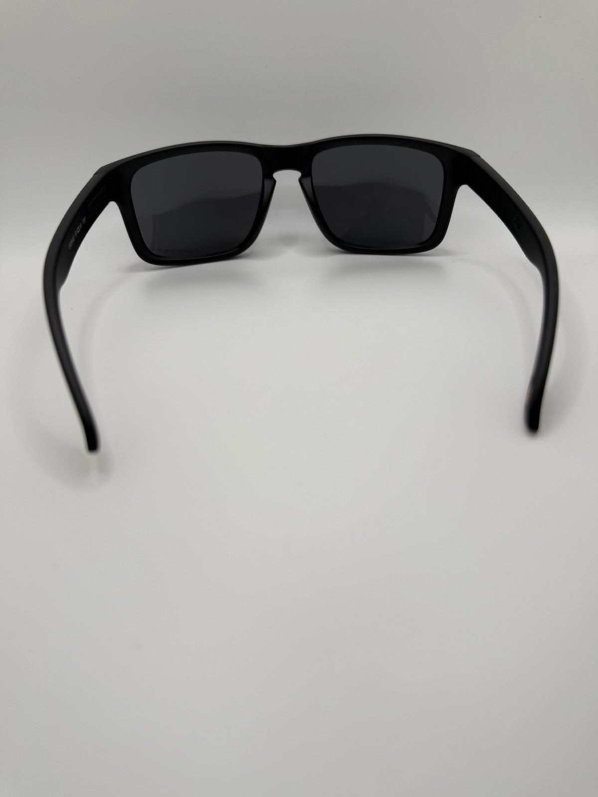 NEW Oakley Holbrook OO9102 Sunglasses Matte Black Frame – Black Prizm Lens