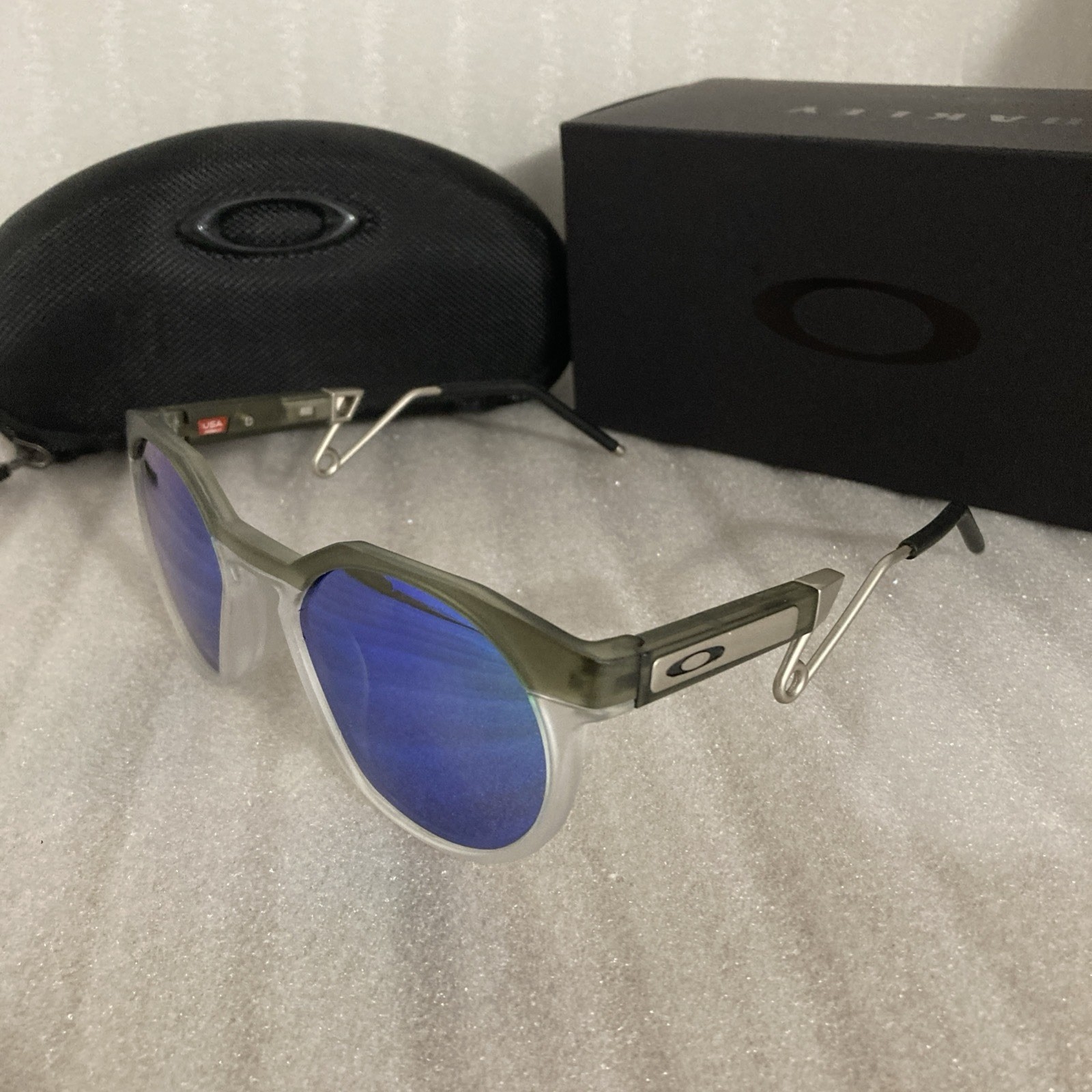 Oakley HSTN METAL Sunglasses Green Lens Polarized New With Case