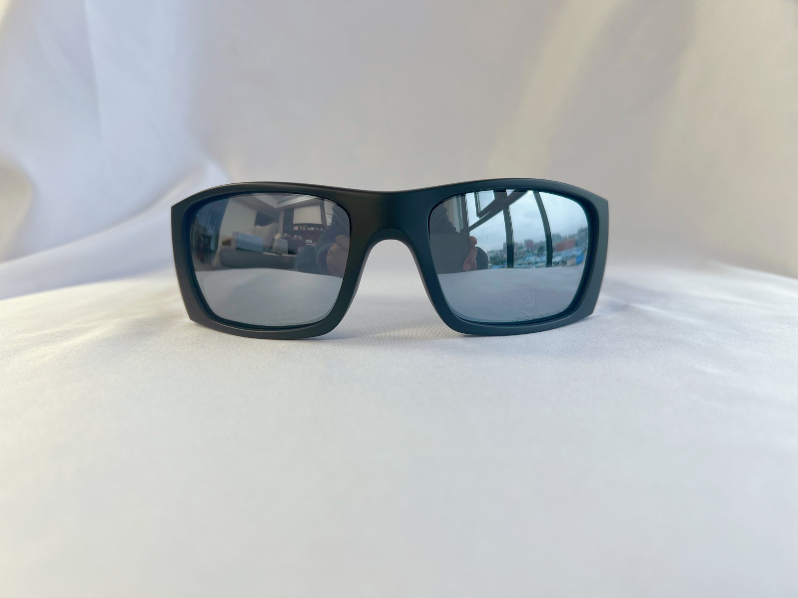 Oakley Fuel Cell Polarized OO9096-J560 Black Frame Silver Lens Sunglasses