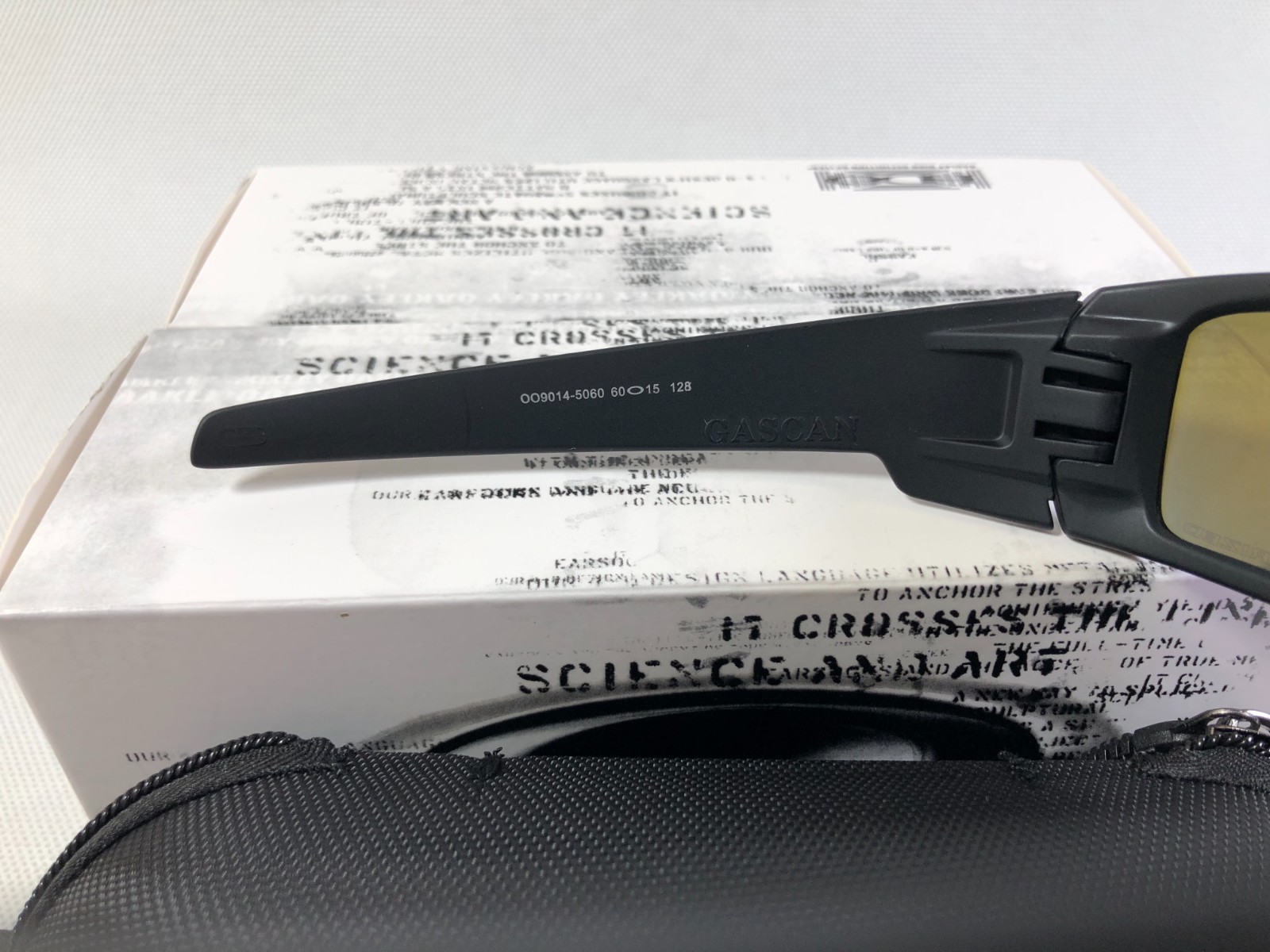 New Oakley Gascan Sunglass Matte Black l Prizm Sapphire Polarized OO9014-5060