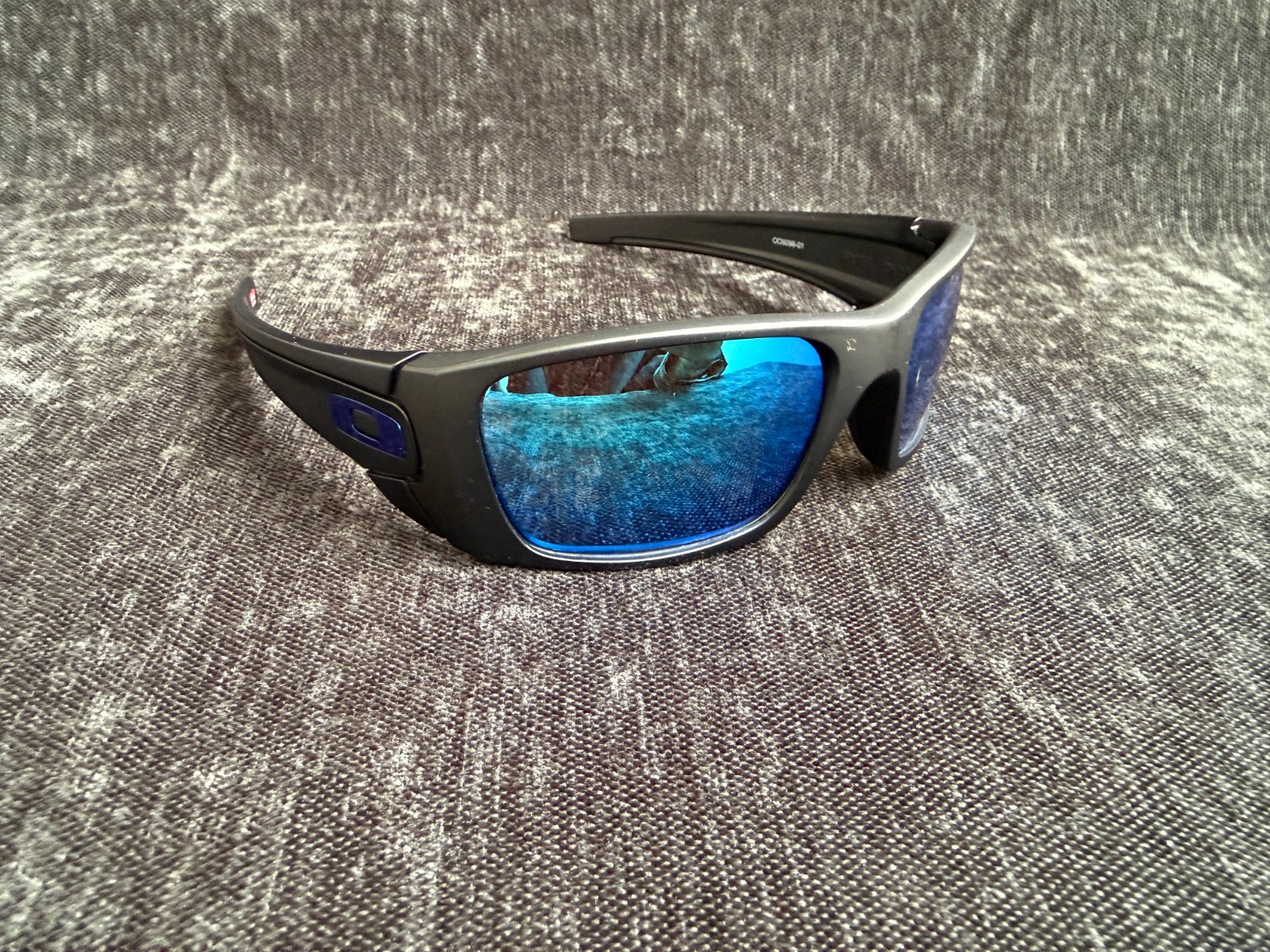 Oakley sunglasses Gascan steel Black frame Prizm Blue Polarized lens OO9096-01