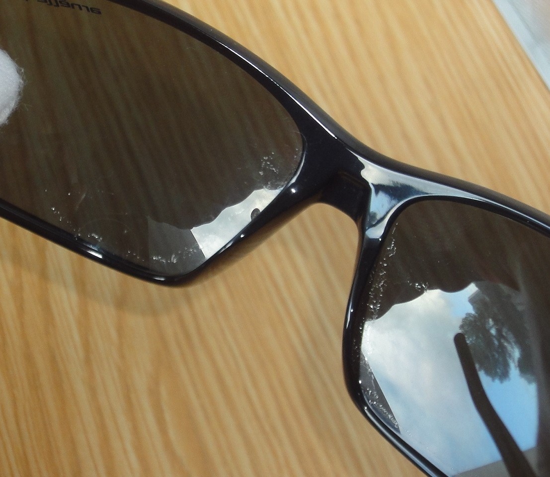 Arnette Fastball 4202-2267/81 Black mint frame/62mm-16 Polarized(Defective Lens)