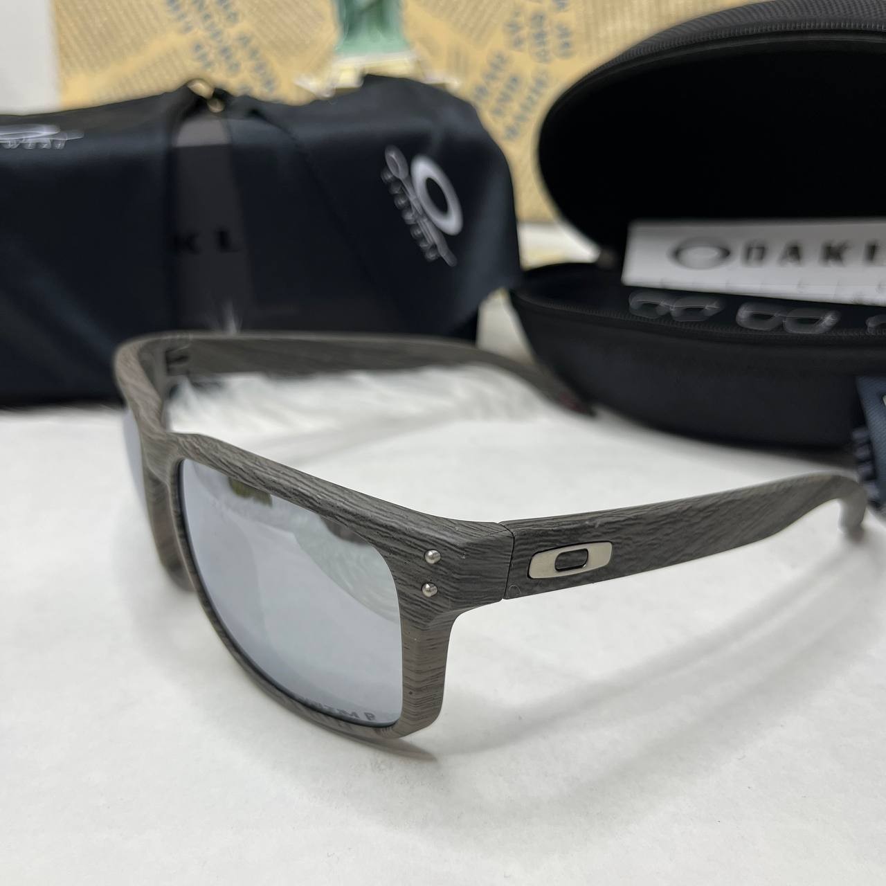 Oakley Holbrook Sunglasses Grey Woodgrain Frame Silver Mirror Polarized OO9102