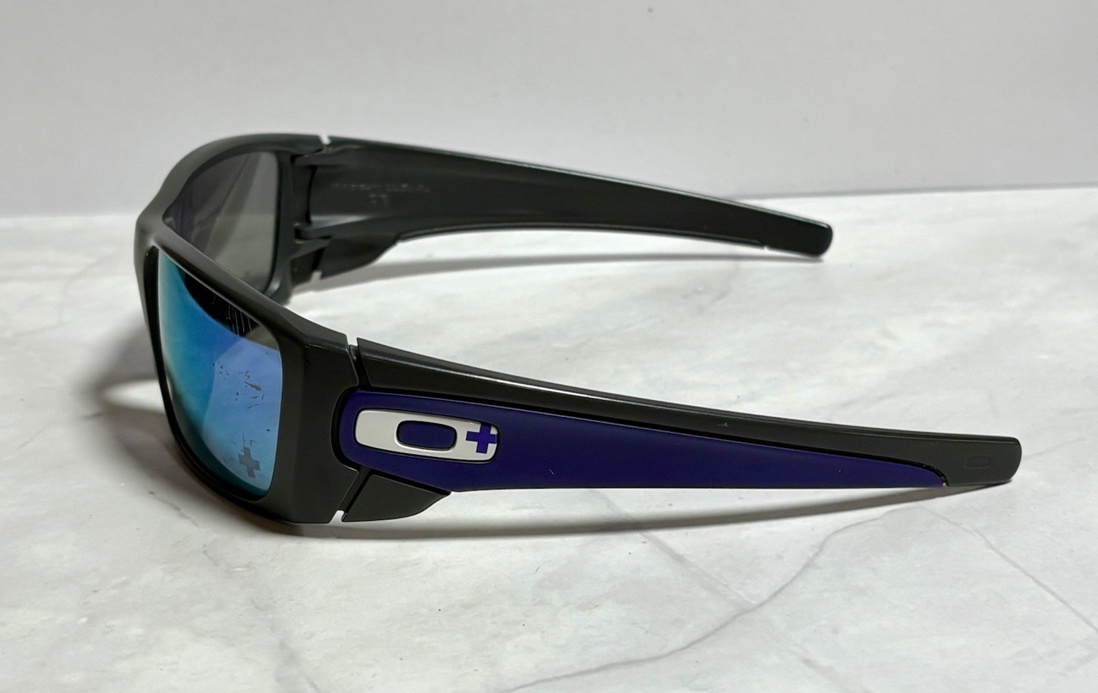 Oakley Infinite Hero FUEL CELL OO9096-36 Black/Carbon Frames Sunglasses- READ