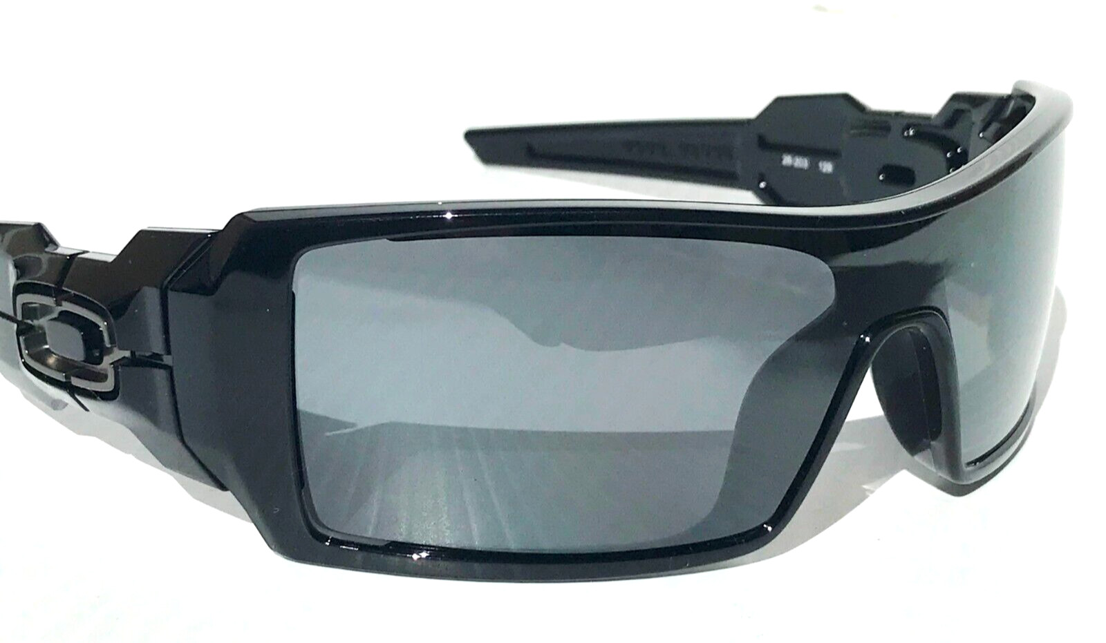 Oakley OIL RIG Polished Black POLARIZED Black iridium Lens Sunglass 9081 26-203