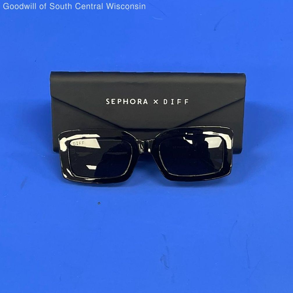 Sephora X DIFF Black Indy Sunglasses Branded Case & Microfiber Cloth Included