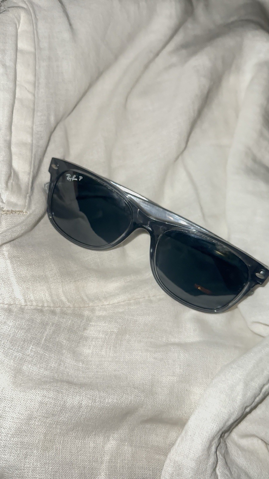 Ray-Ban Wayfarer Sunglasses (BOUGHT FOR $240) AMAZING FOR RESELLERS OR FLIPPERS