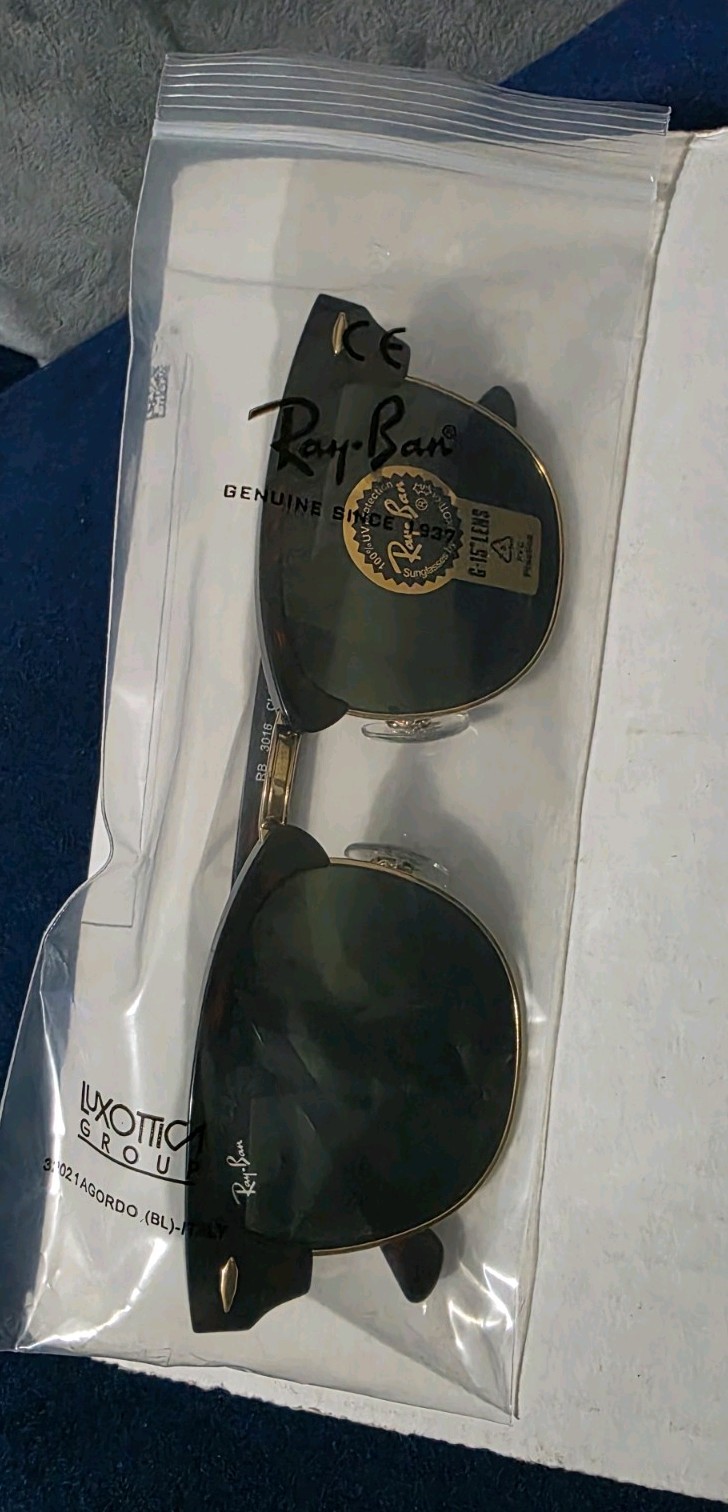 Ray-Ban RB3016 Clubmaster Sunglasses Brown Tortoise Frame 51 mm