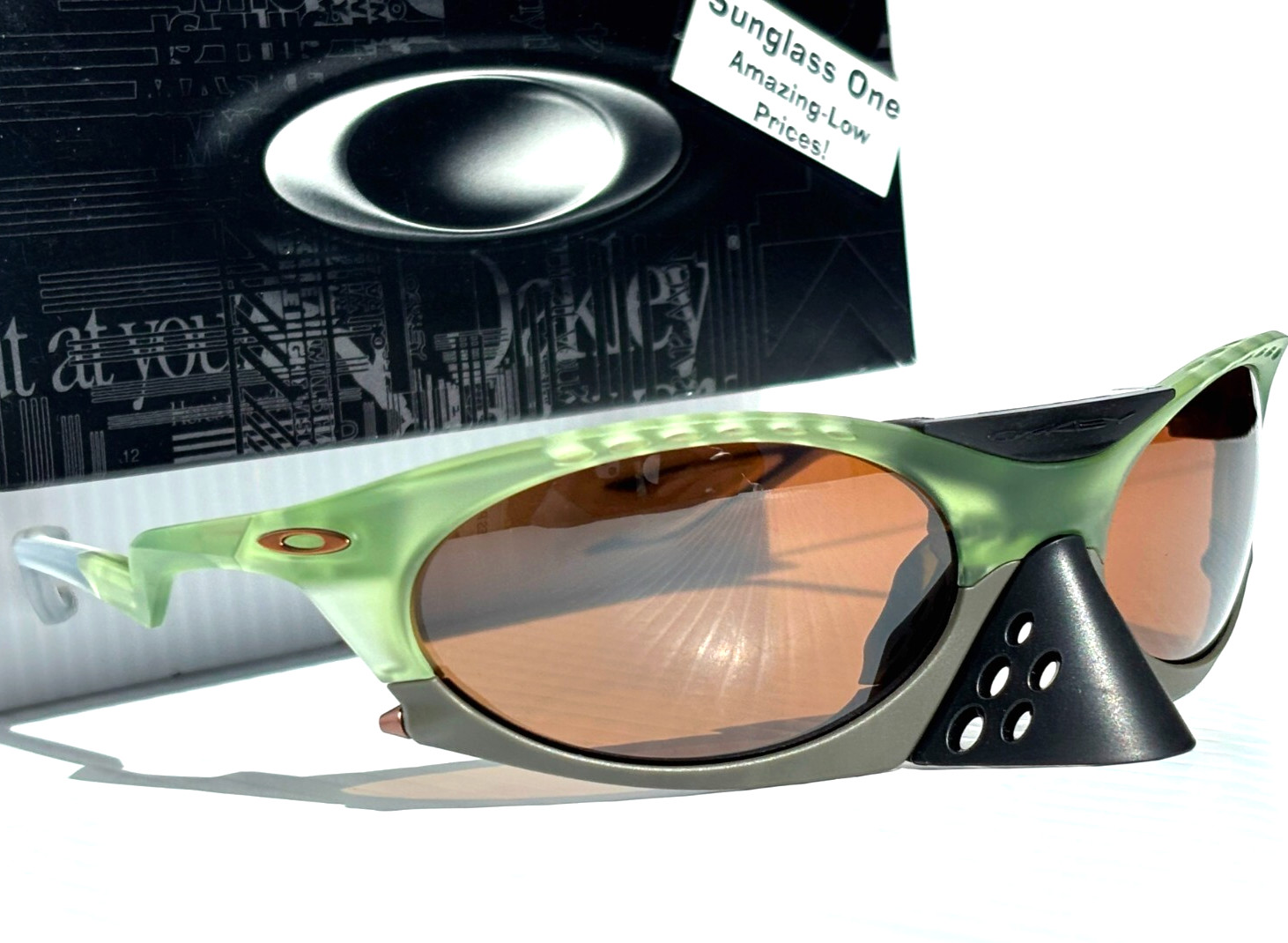 NEW Oakley PLANTARIS Matte Transparent Fern PRIZM Tungsten Lens Sunglass 9437-03