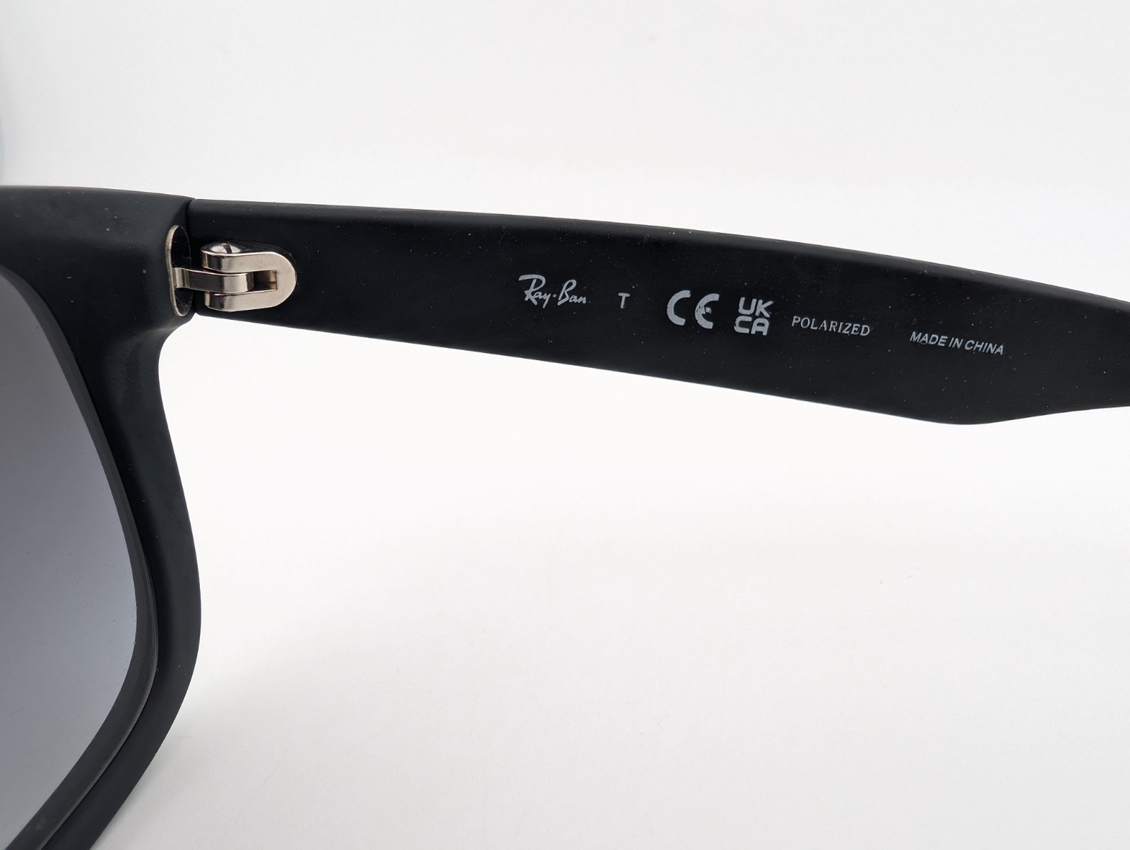 Ray-Ban Sunglasses, Polarized Lenses, Justin RB 4165 622/T3 3P Black, 54-16-145