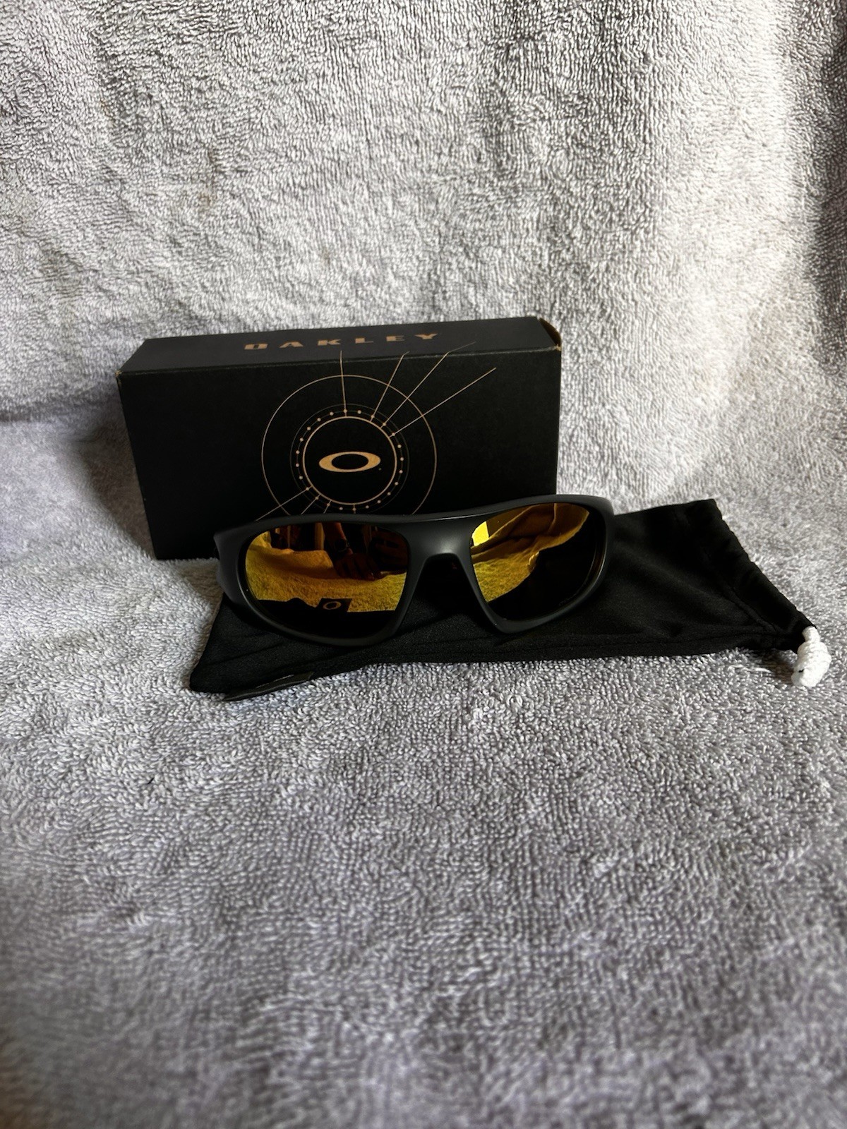 Oakley Sunglasses Neoforma OO9528-0660 Matte Carbon Frame / PRIZM 24K POLARIZED