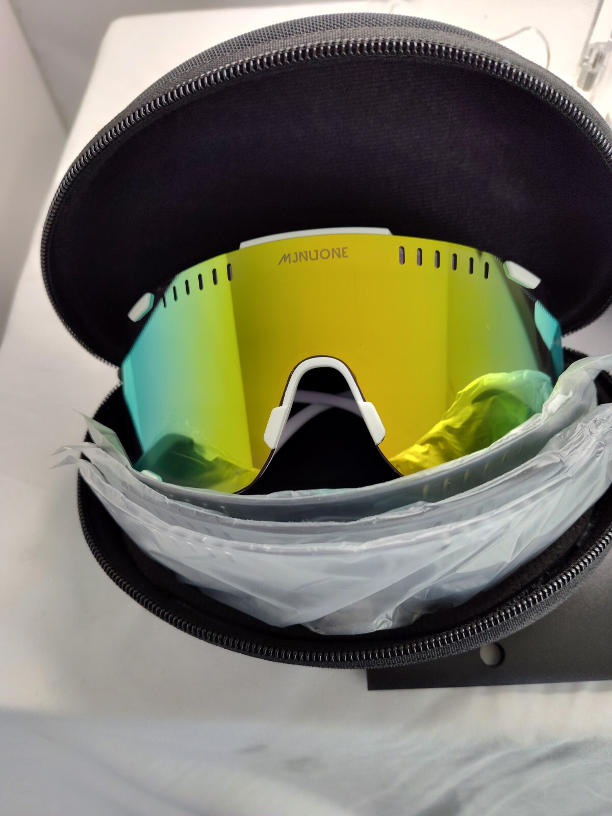 Mjnuone Sports Cycling Goggles Mens Driving Mirrored Sunglasses w 3 New lens