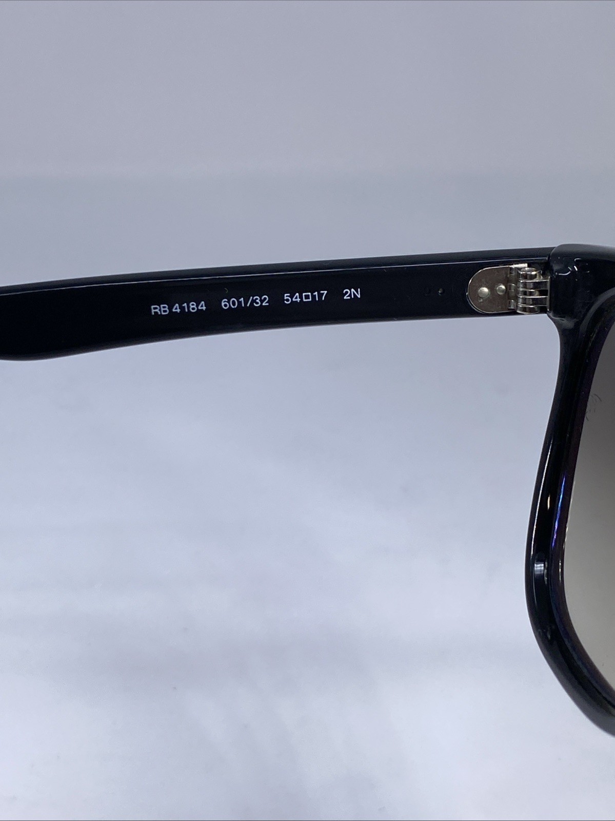 RAY-BAN RB4184 601/32 Italy Glossy Black Sunglasses 54-17mm