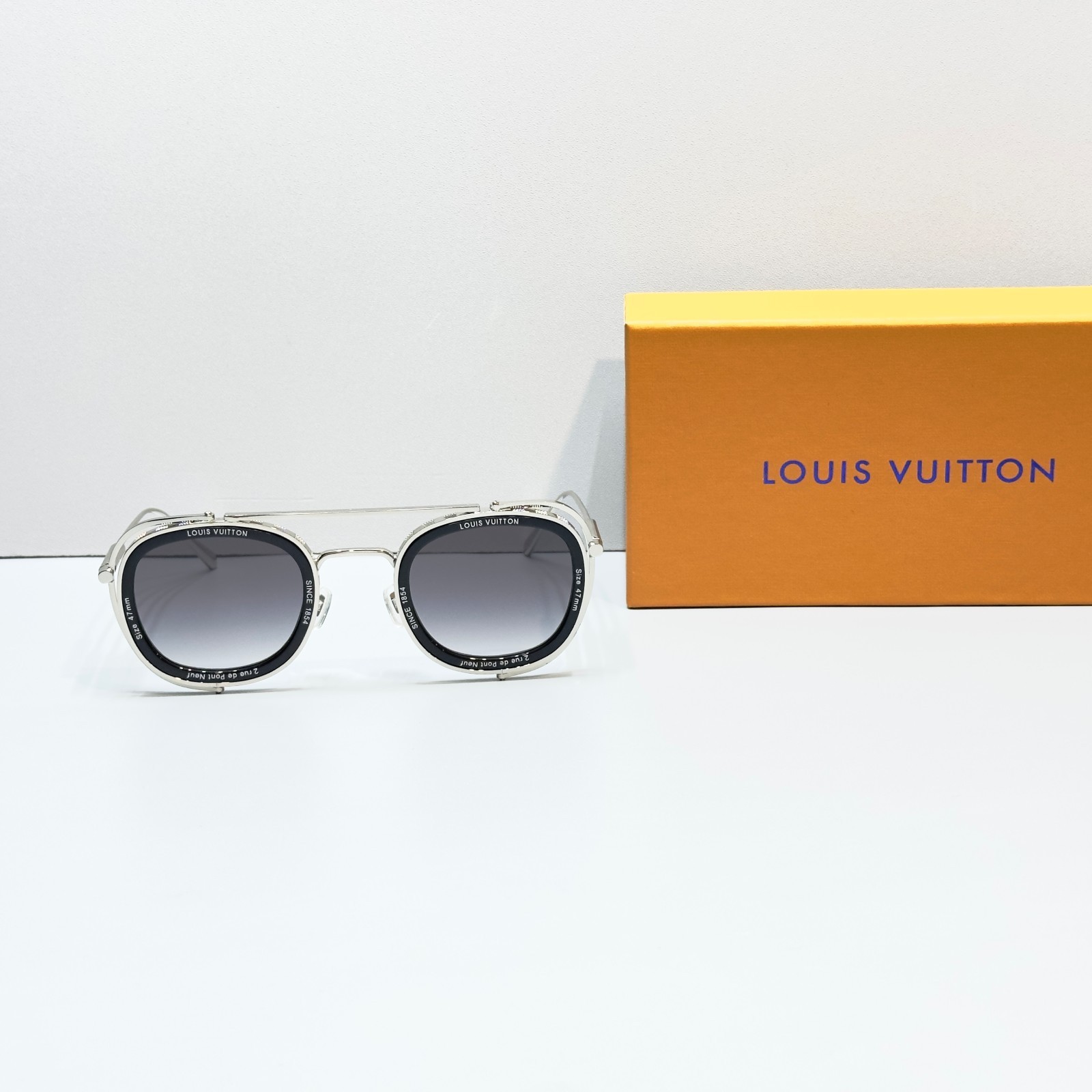 Louis Vuitton Z2213U Super Vision Pilot Sunglasses Silver Titanium