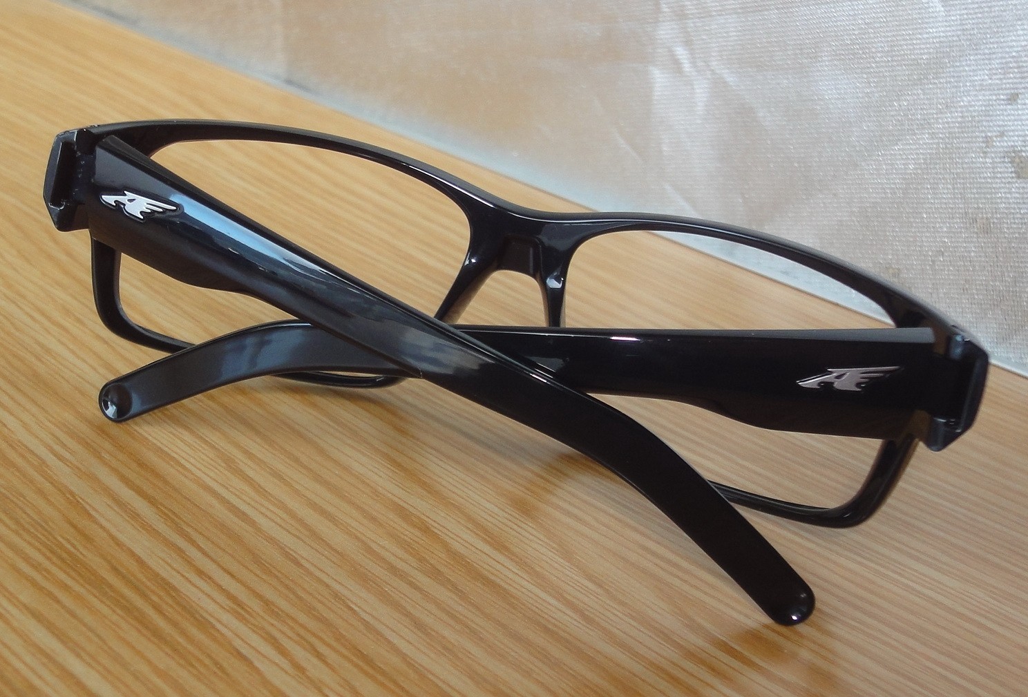 Arnette Fastball 4202-2267/81 Black mint frame/62mm-16 Polarized(Defective Lens)