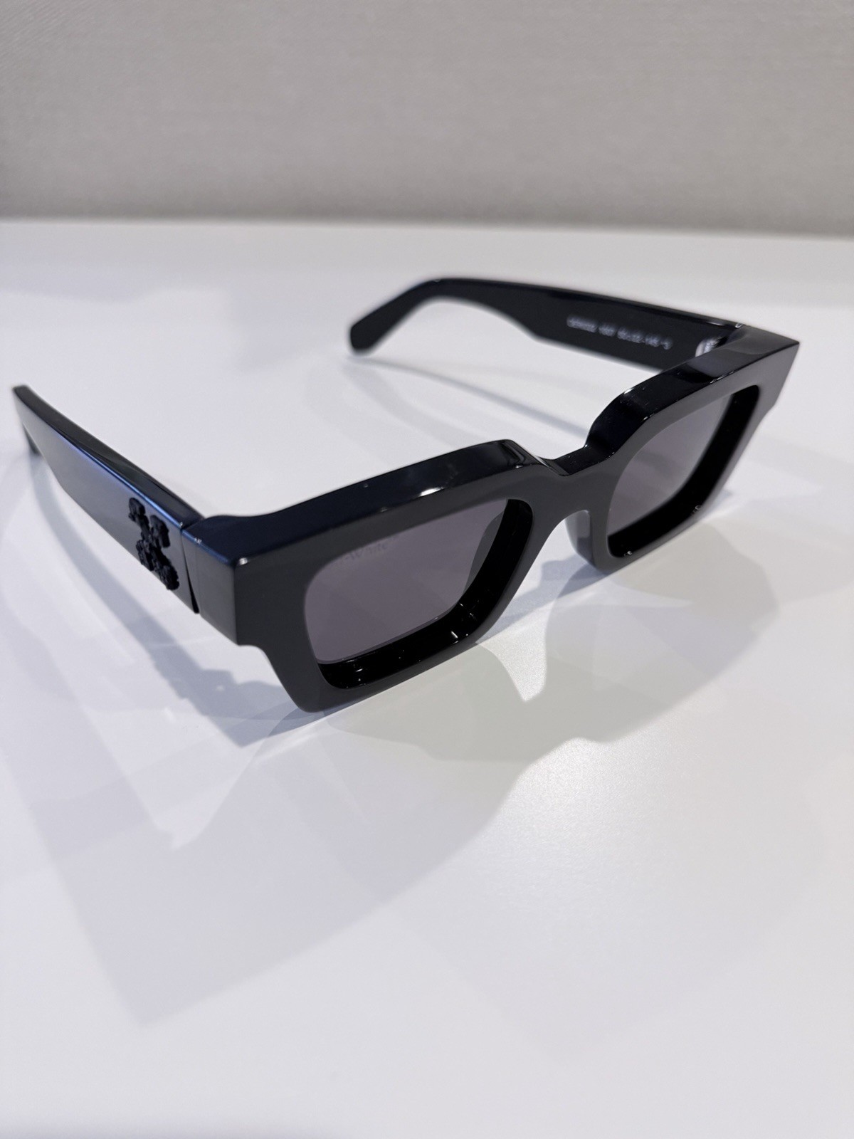 Off-White Virgil Sunglasses Black/Dark Grey OERI022S22PLA0011007