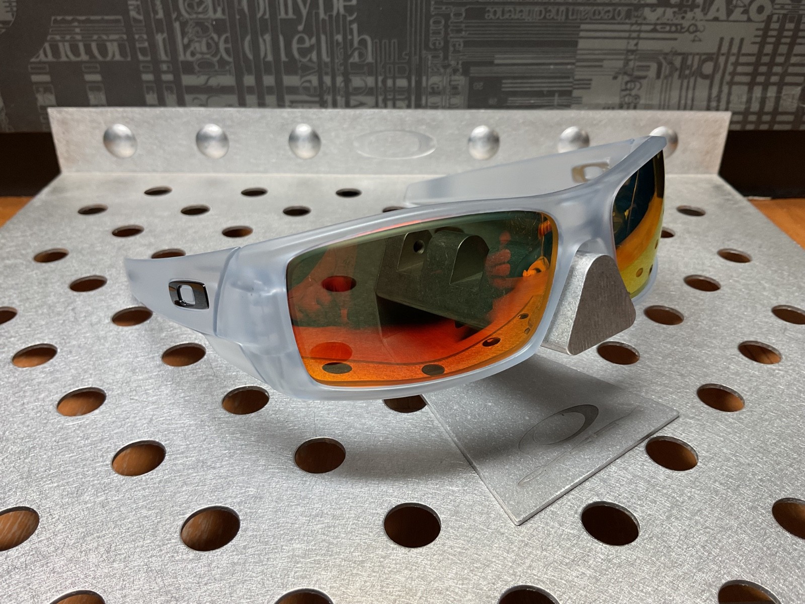 OAKLEY GASCAN MATTE WHITE/ RUBY IRIDIUM