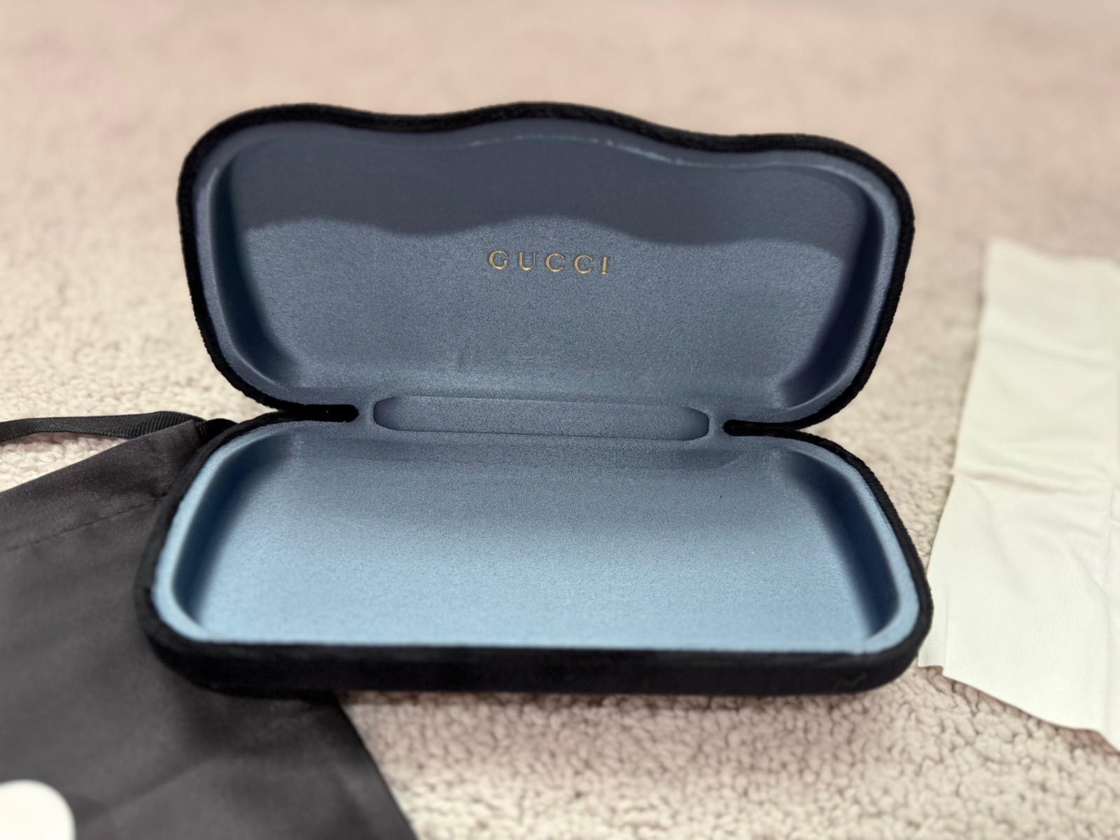 Gucci GG0529S 001 Sunglasses Never Worn Gold Metal Pilot Frame Square Glasses