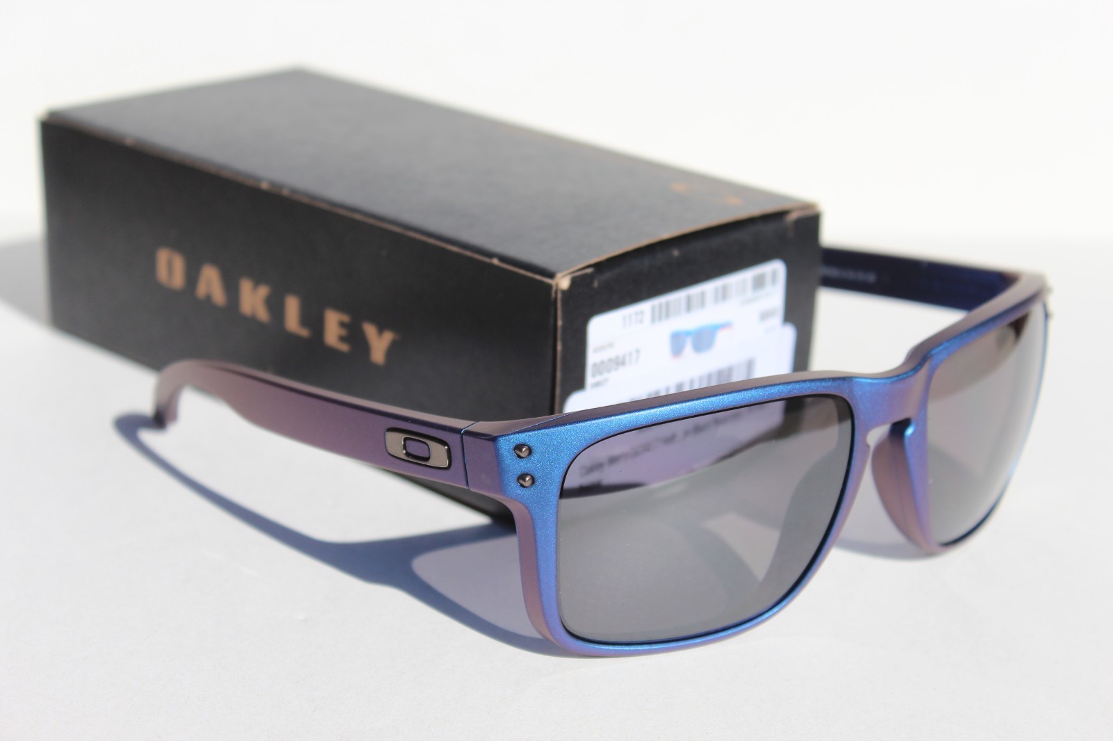 OAKLEY Holbrook XL POLARIZED Sunglasses Cyan/Blue Colorshift/Black OO9417-47 NEW