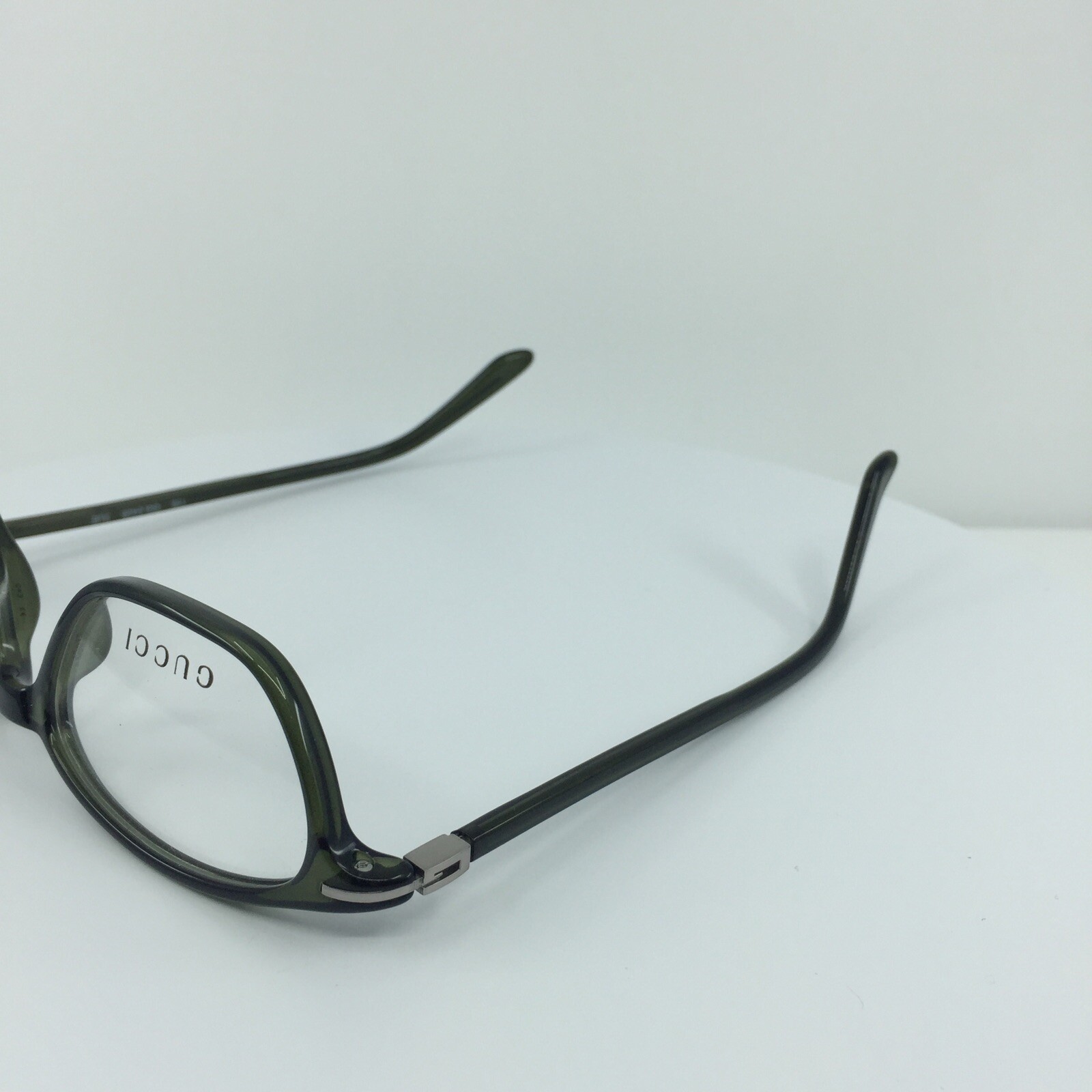 New Vintage GUCCI 2428 Eyeglasses GG 2428 C. 5UE Translucent Green 49-15mm Italy