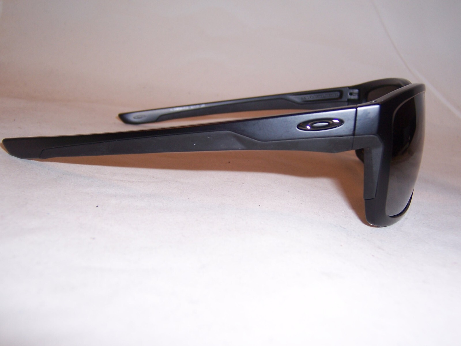 New Oakley Sunglasses MAINLINK OO9264-45 BLACK/BLACK POALRIZED AUTHENTIC 9264