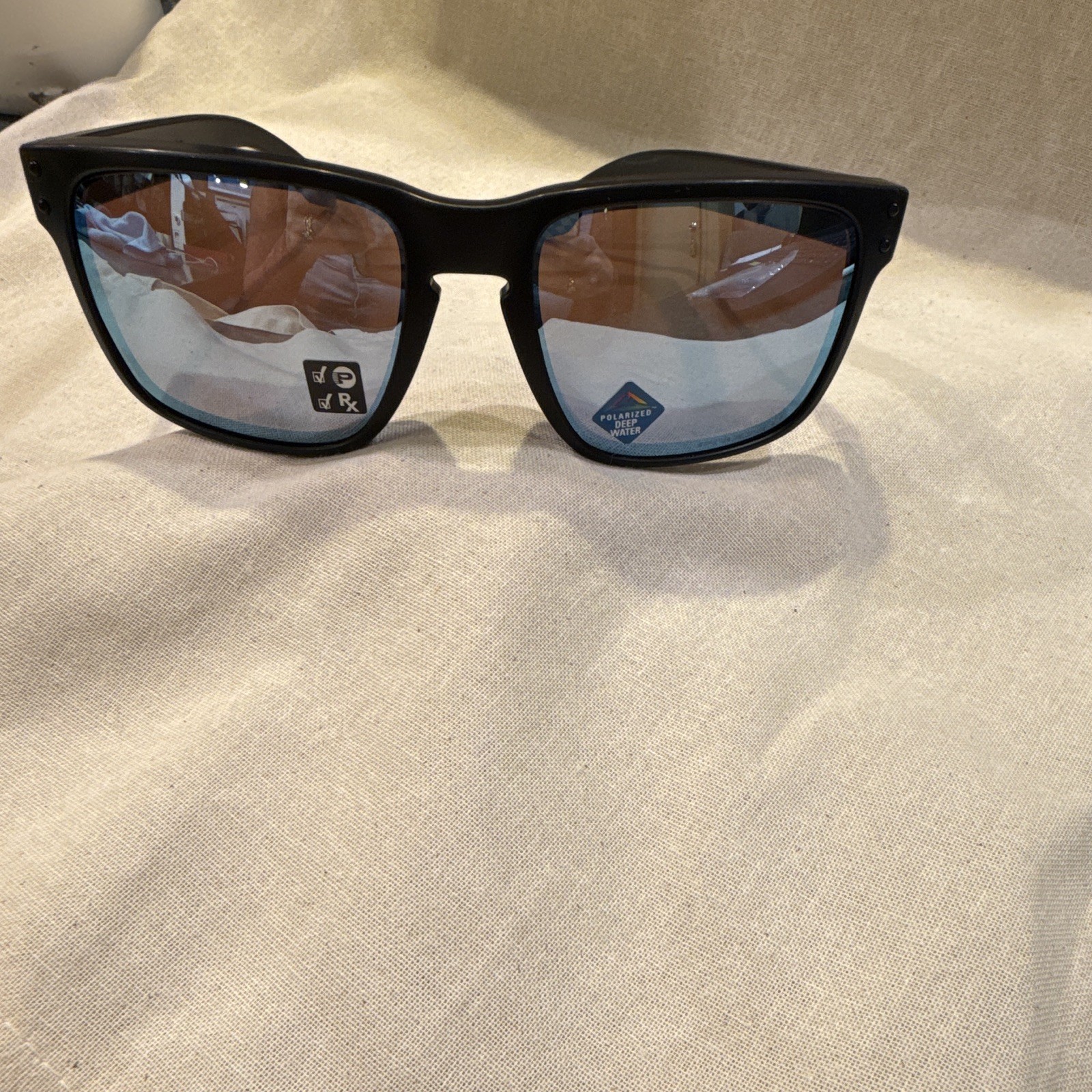 Used Oakley Holbrook w/ Hawaiian Flag – NEW Prizim Polarized Lenses!