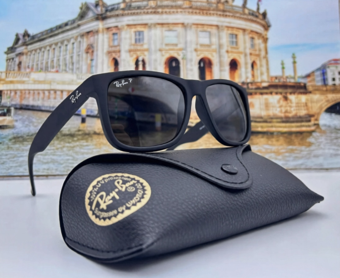 Ray-Ban Justin RB4165 622/2V Polarized Sunglasses Matte Black Grey Lens 54mm