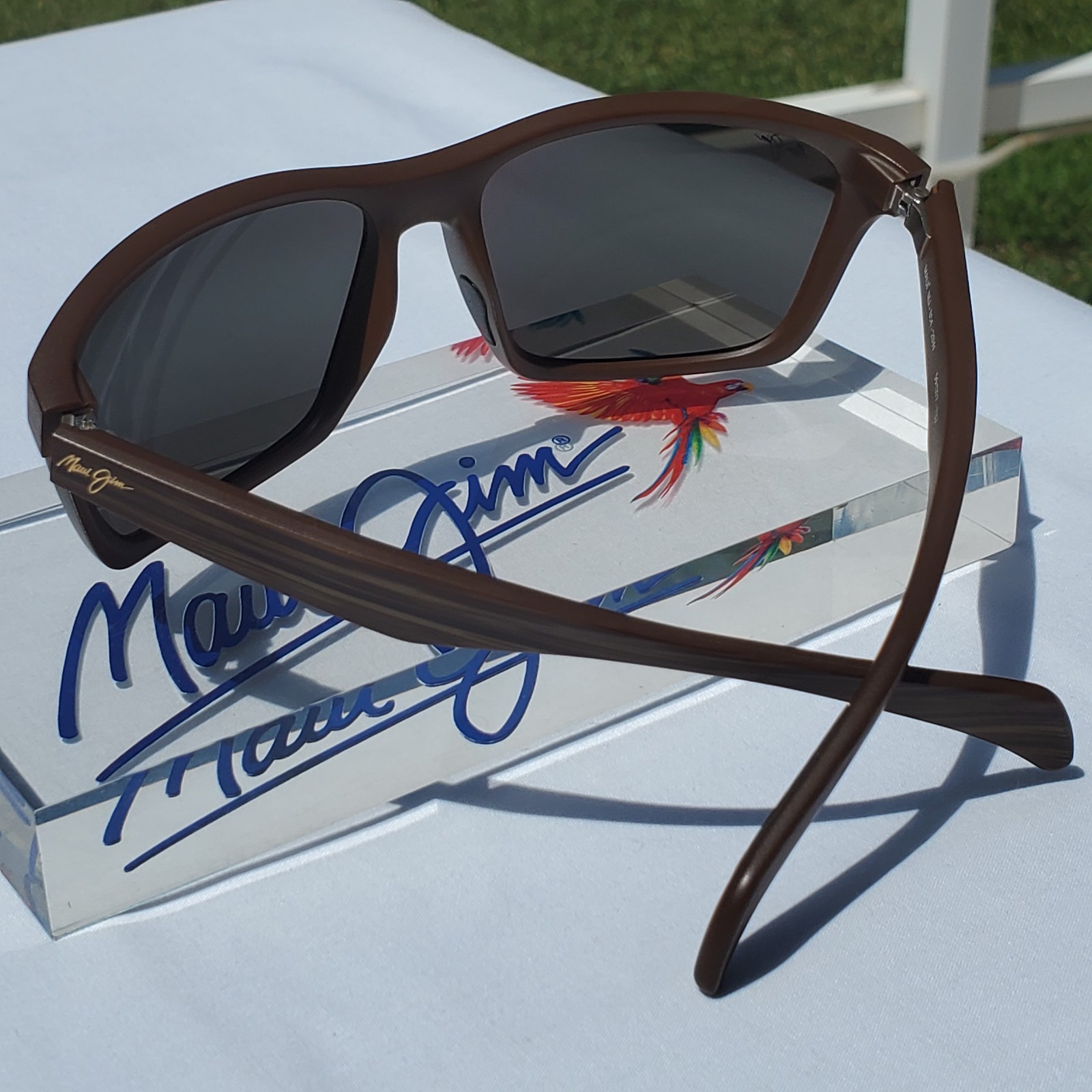 **NEW WRAPS** Maui Jim “MAKOA” 804-25W Matte Brown Woodgrain Frames/Grey Lenses!