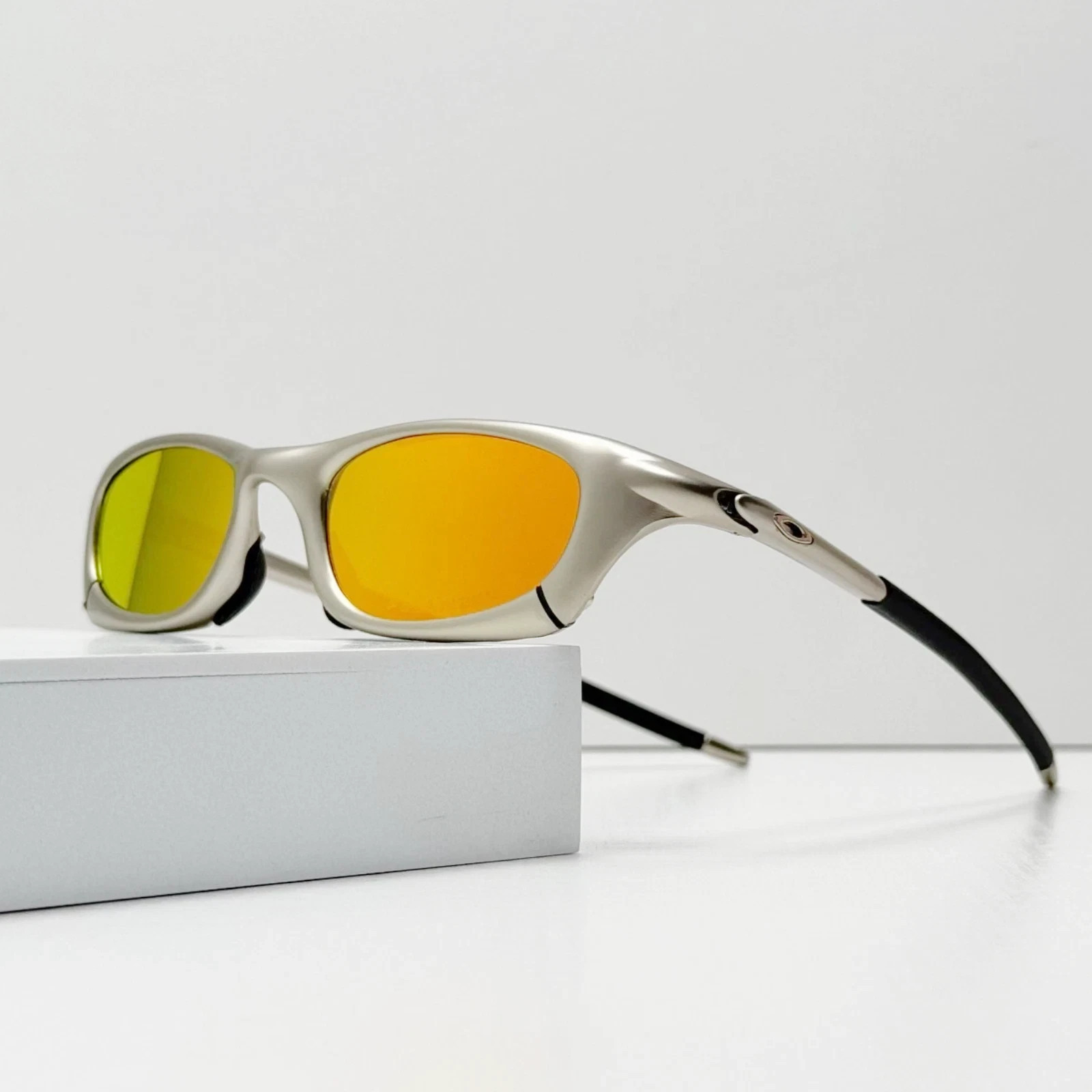 Oakley Radar EV Advancer OO9442 Matte Carbon PRIZM Trail Torch Lens