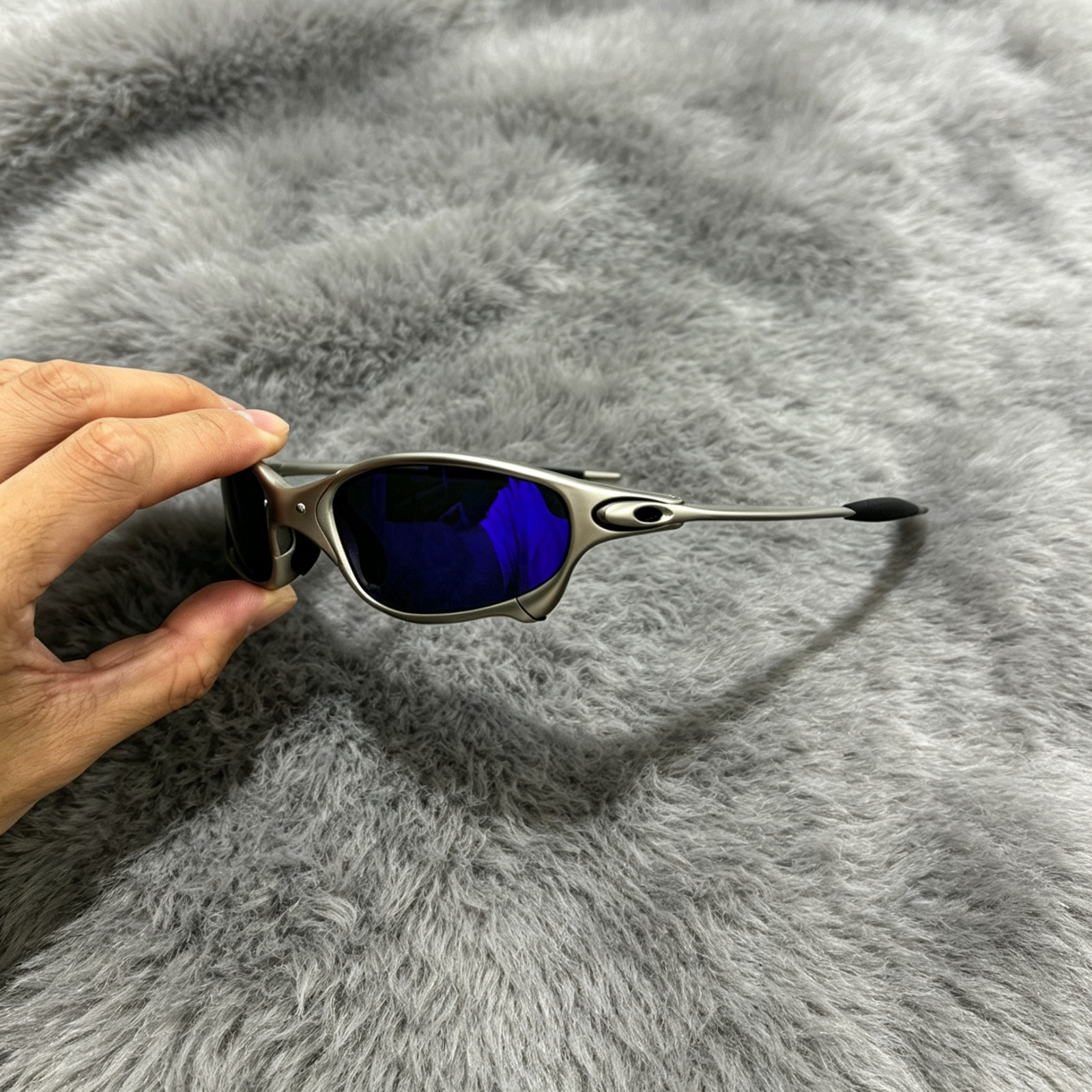 Vintage Oakley Juliet X-Metal Polarized Sunglasses Blue Lens Silver Frames