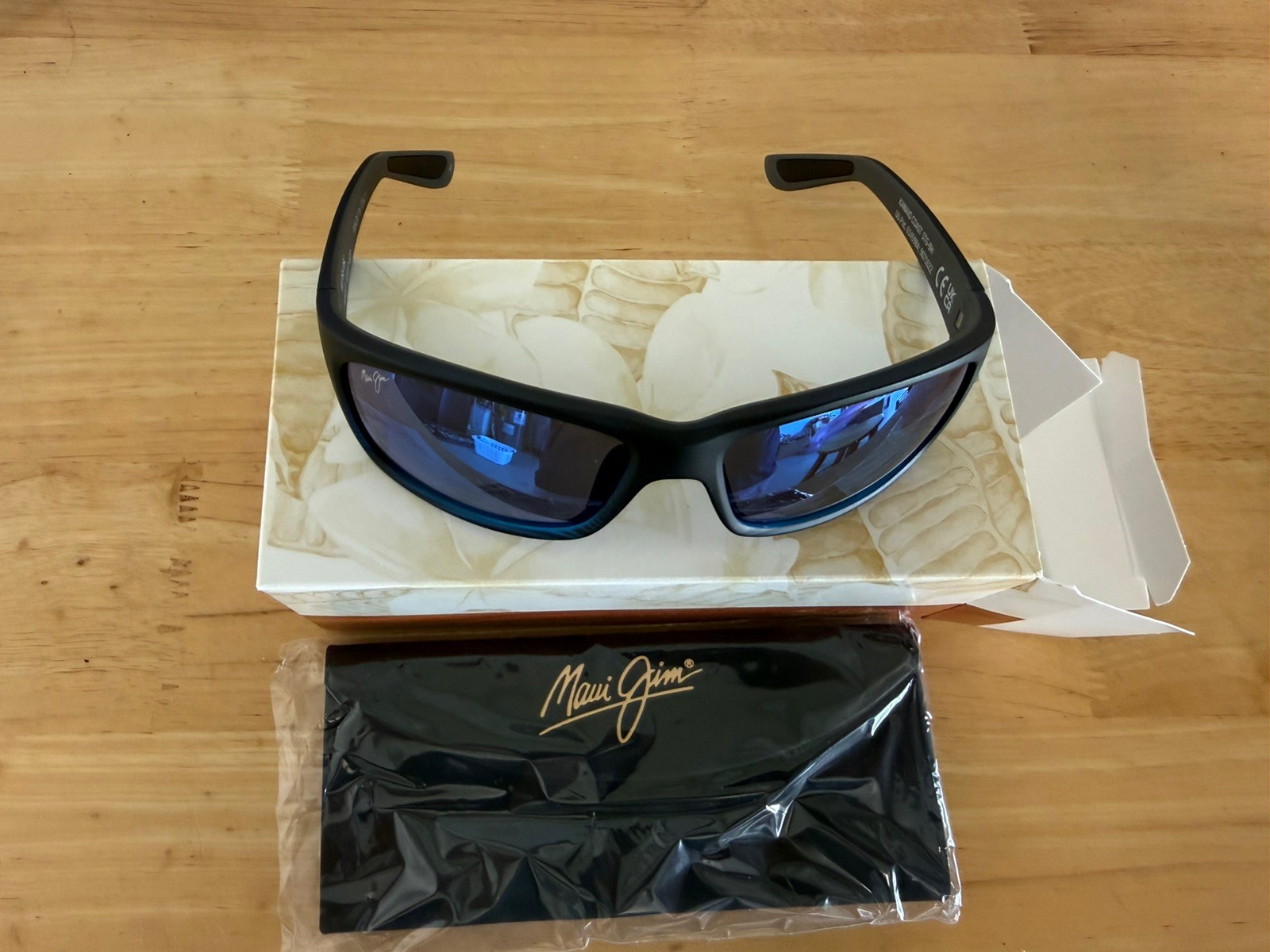 MAUI JIM | NEW | KANAIO COAST | B766 – 08C | MATTE TRANSLUCENT BLUE BLACK | STRI