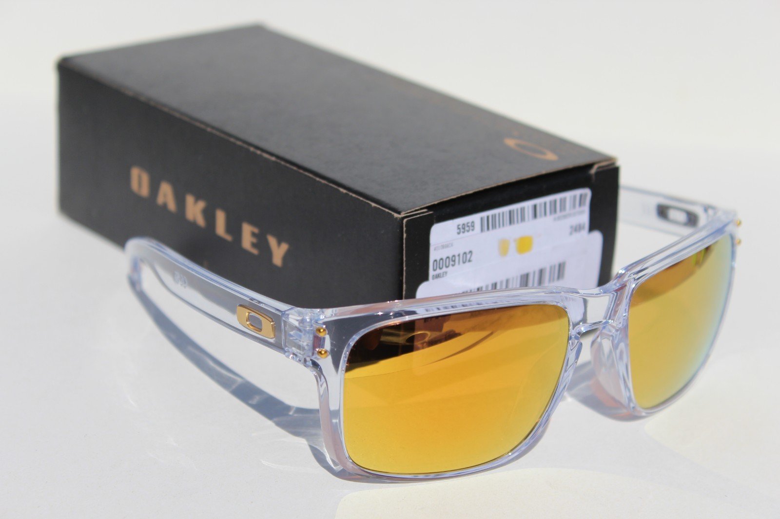 OAKLEY Holbrook POLARIZED Sunglasses Crystal Clear/Prizm 24K Gold OO9102-AD NEW
