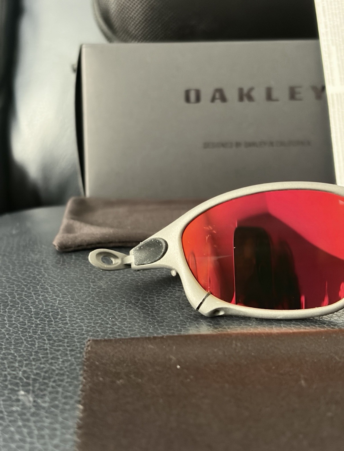 Vintage Oakley Juliet 1.0 X-Metal Polarized Sunglasses Silver Frames