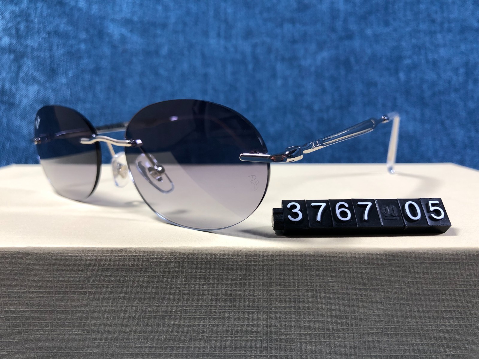 RAY BAN RB3767 003/11 Silver Violet Unisex 54/18mm Sunglasses 145MM