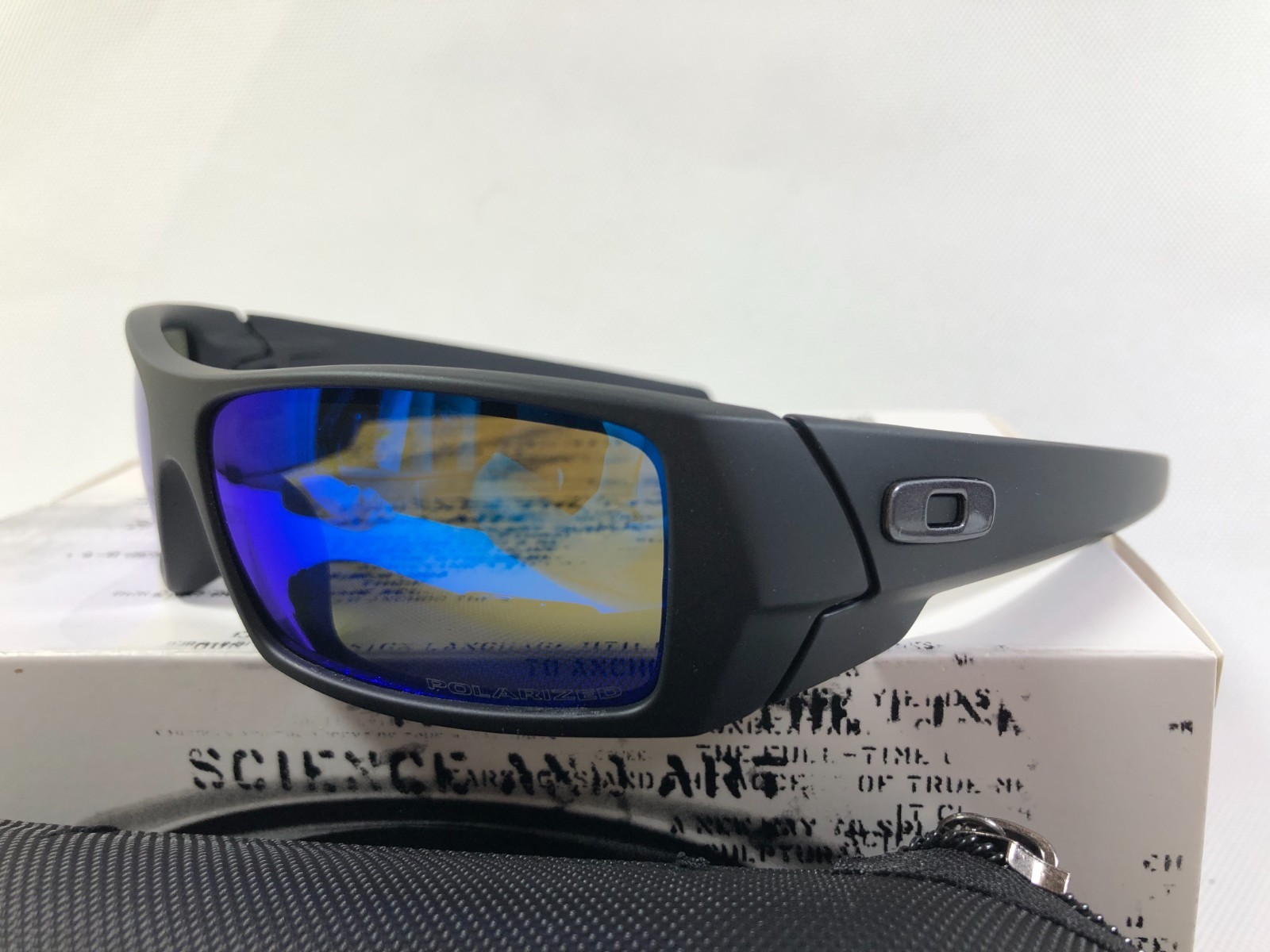 New Oakley Gascan Sunglass Matte Black l Prizm Sapphire Polarized OO9014-5060
