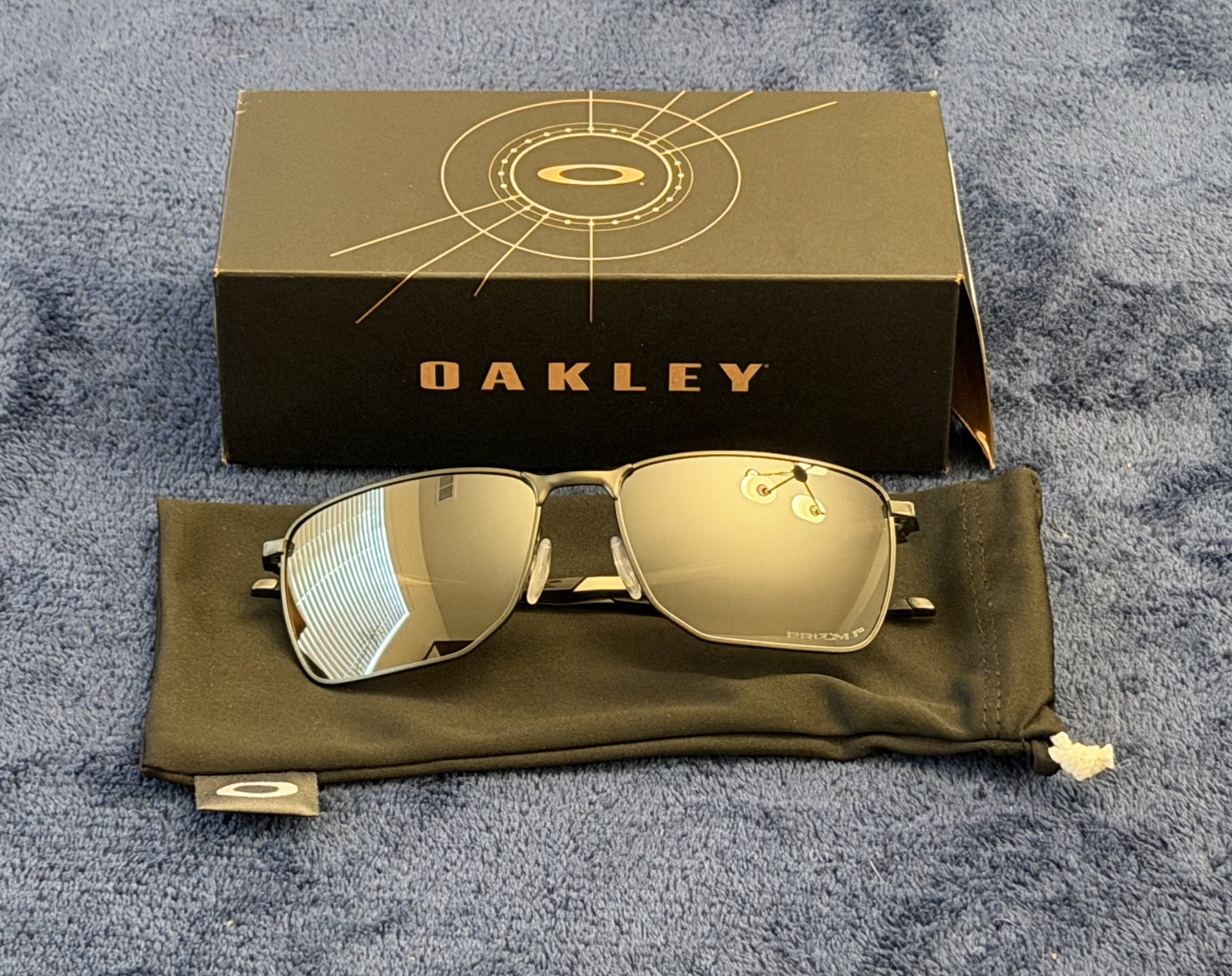 Oakley Sunglasses Ejector OO4142-0358 Carbon Metal Frame / PRIZM Black POLARIZED