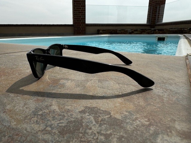 Ray-Ban RB2132 Men’s Sunglasses