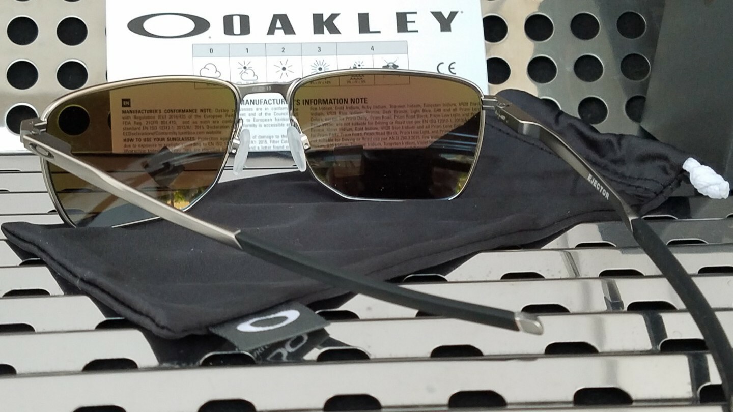 New Oakley EJECTOR Sunglasses 4142-0458 Satin Chrome w/ Prizm Sapphire Lenses