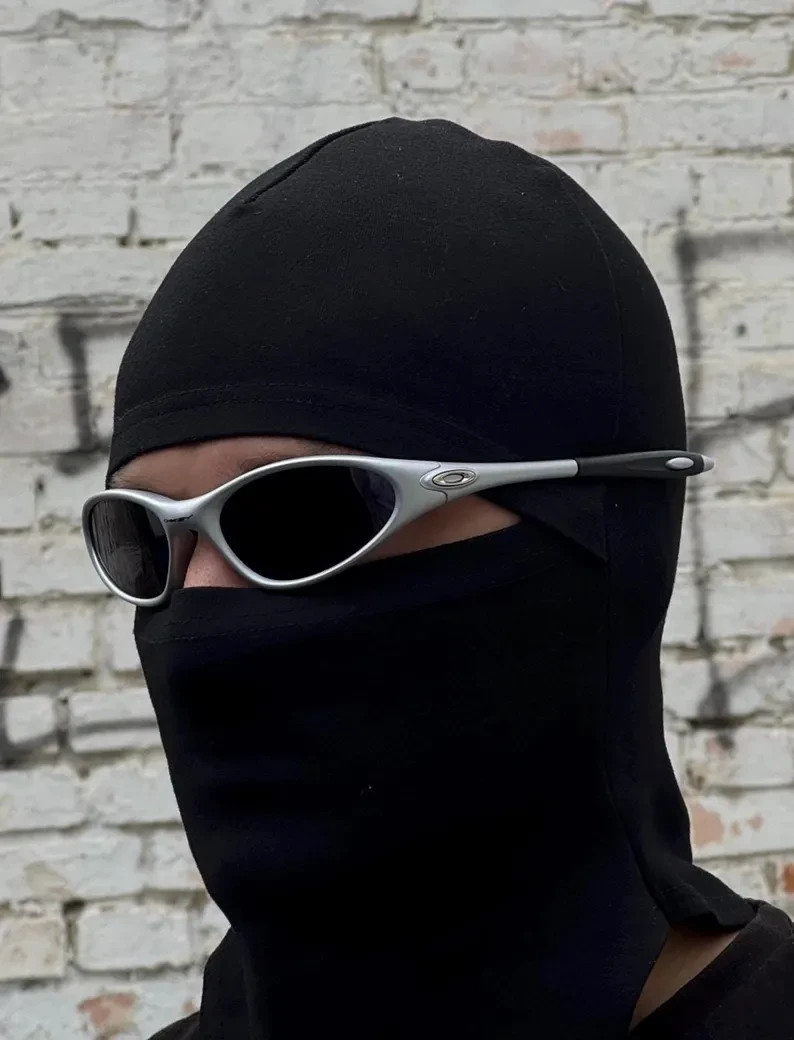 Retro Oakley Minute 1.0 Polarized Sunglasses Sliver Frame Black Lenses