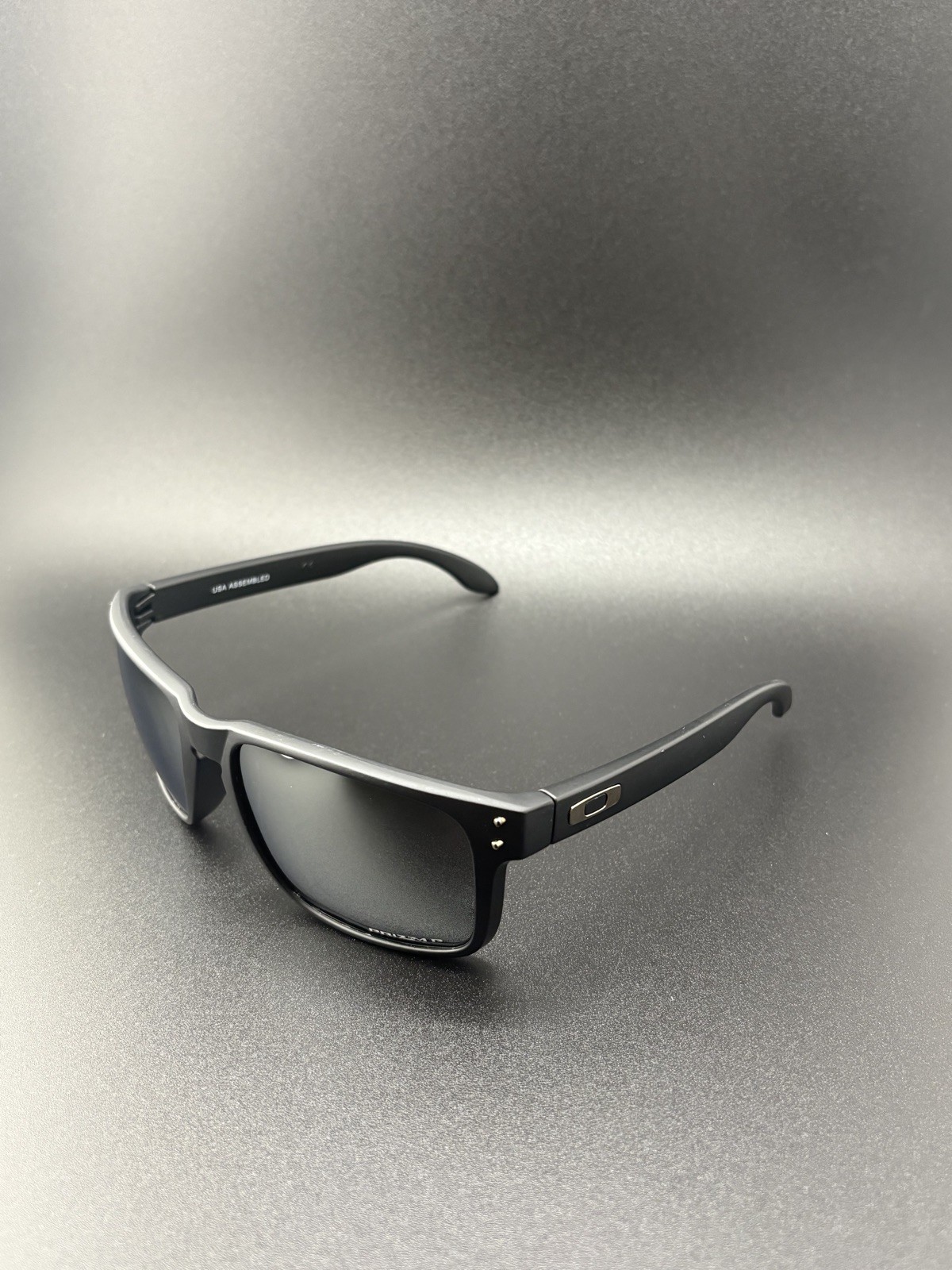 Oakley 0OO9417 Men’s Holbrook XL Sunglasses