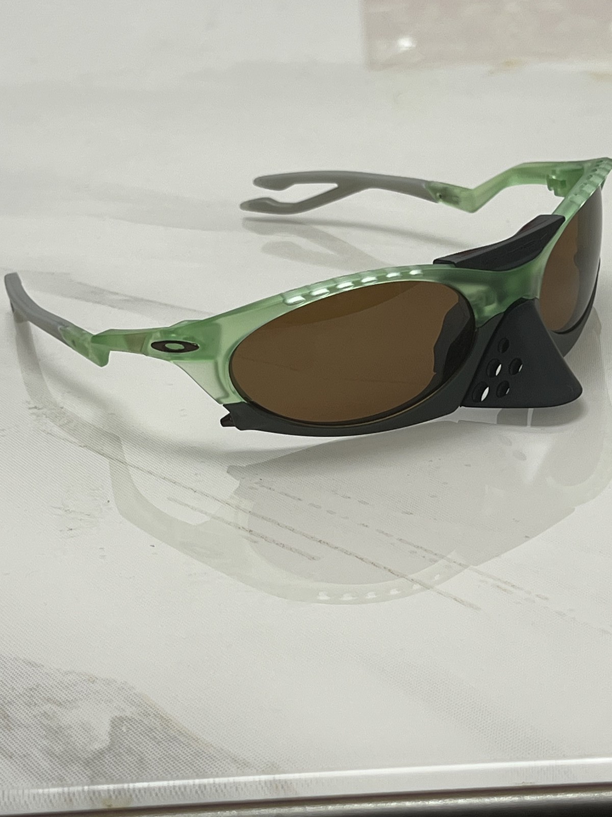 Oakley PLANTARIS Sunglasses 9437-0363 Matte Transparent Green PRIZM Brown Lense