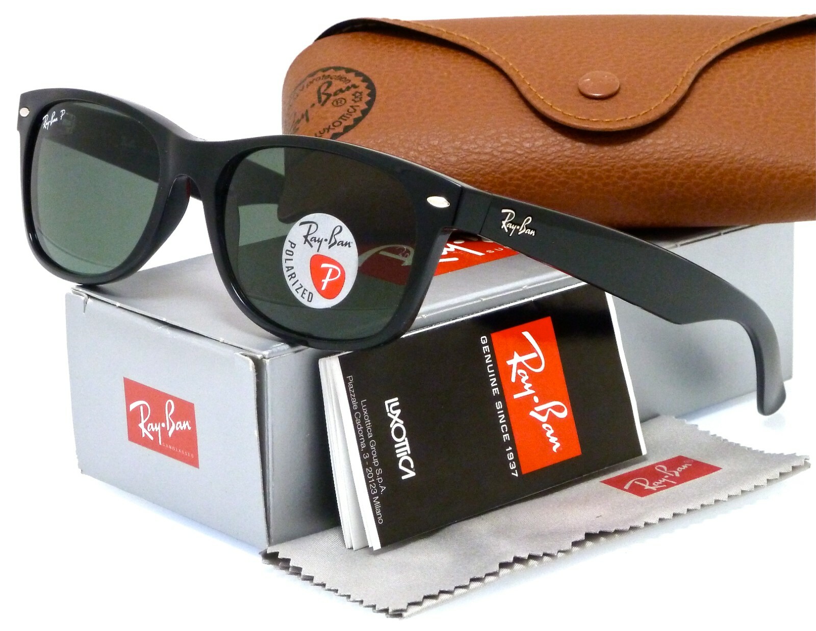 Ray-Ban New Wayfarer Black l Polarized Green Classic G-15 RB2132 901/58 58mm