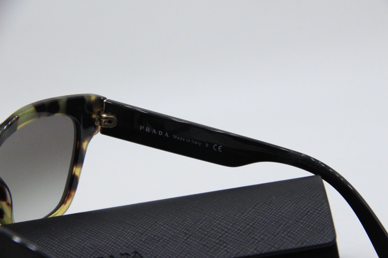 NEW PRADA SPR 23X 389-0A7 BLACK HAVANA GREN AUTHENTIC SUNGLASSES W/CASE 53-16