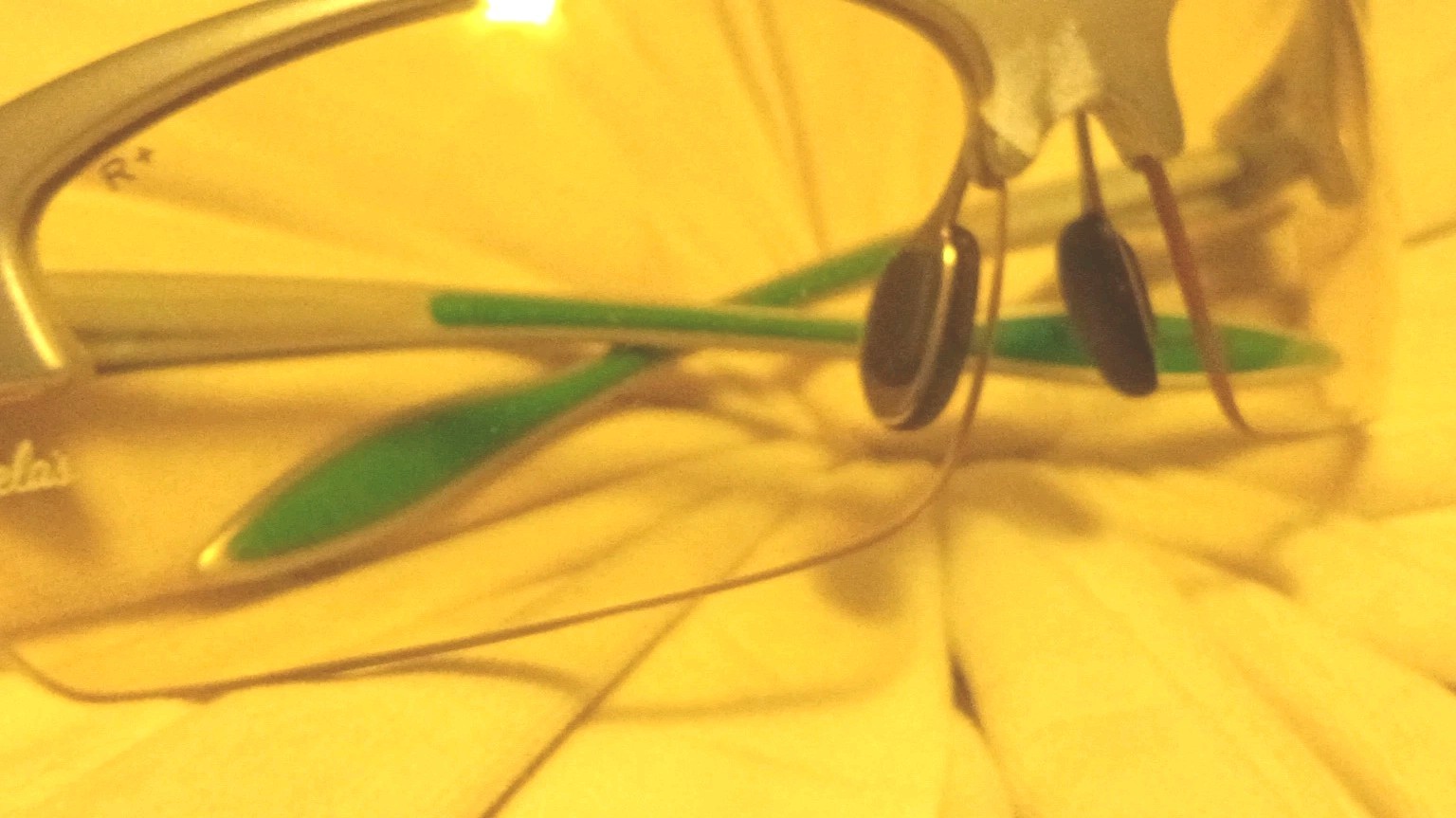 Cabela’s Lightweight Wrap Sunglasses Silver Plastic Frame Yellow Plastic Lens