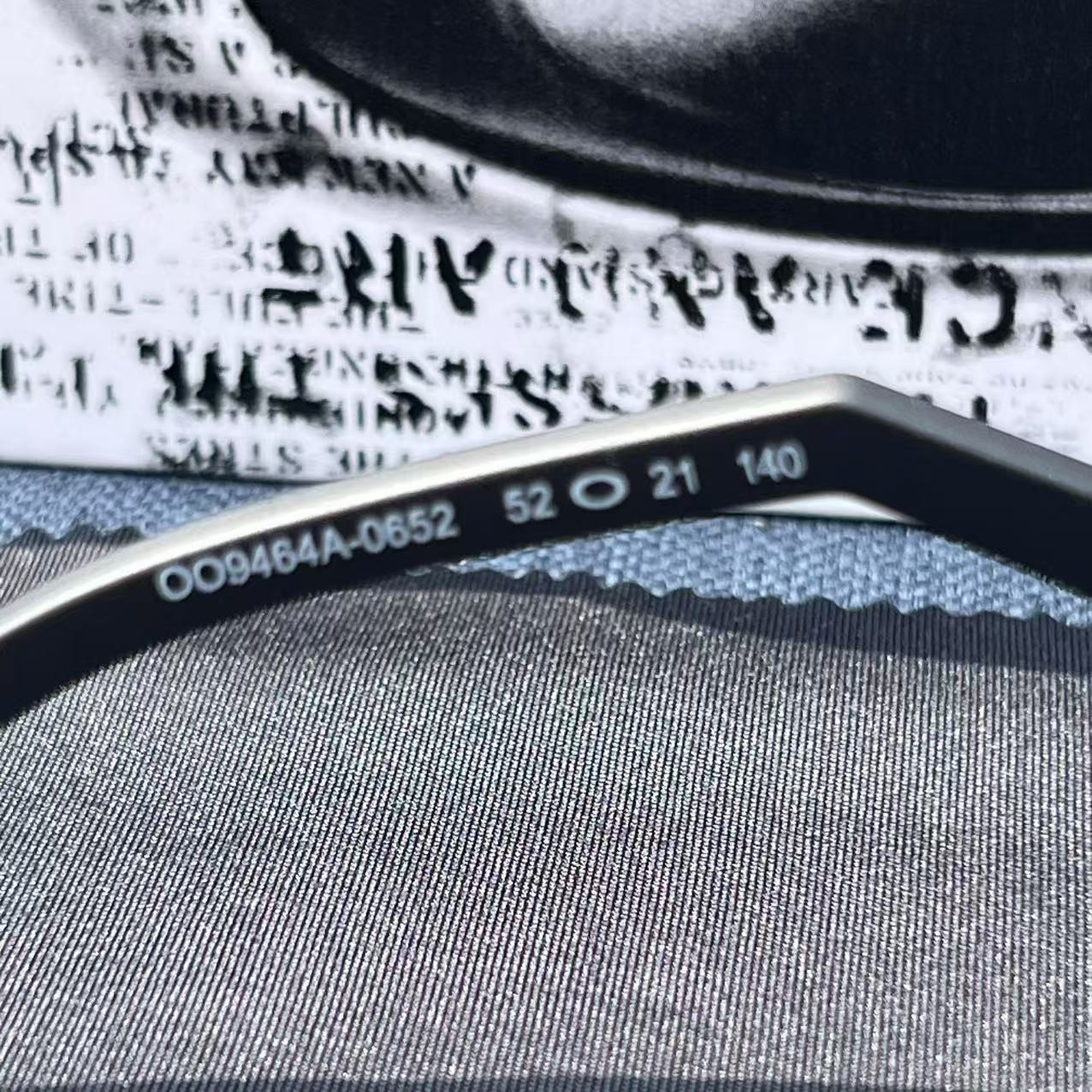 Oakley OO 9464 Hstn Matte Black Prizm Black Unisex Womens Mens Sunglasses
