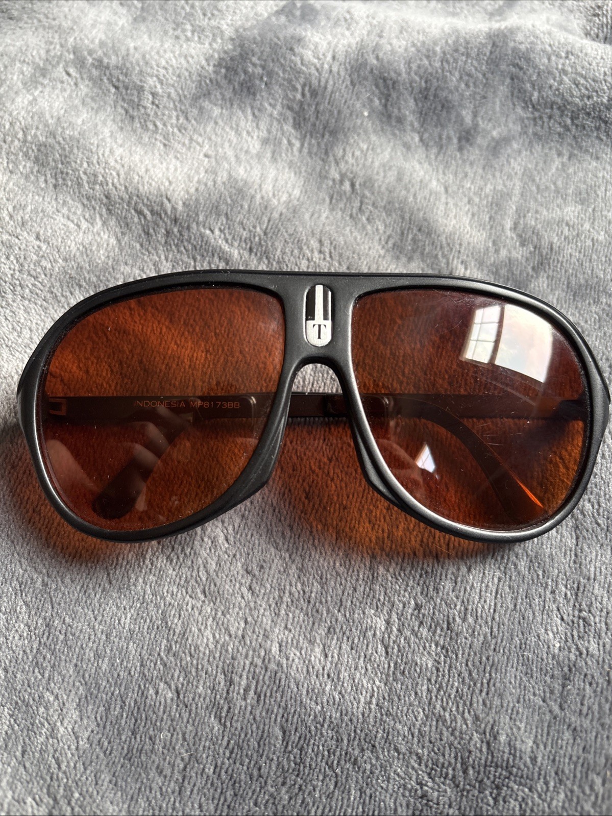 True Block Men’s Oversized Aviator Sunglasses Black Plastic Frame Brown Tinted