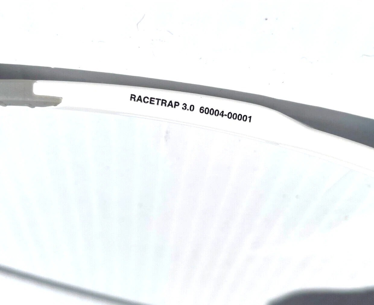 100% Percent RACETRAP 3.0 Matte White HiPER Blue Mirror Sunglass 60004-00001
